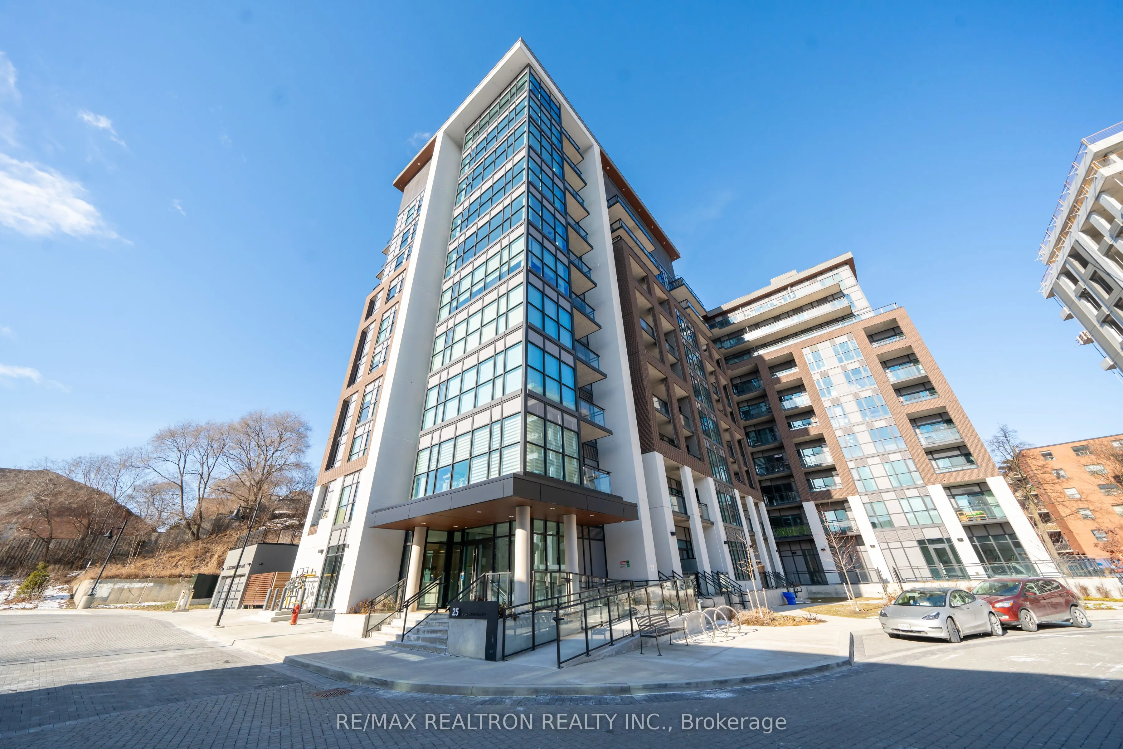 25 Neighbourhood Lane, #205