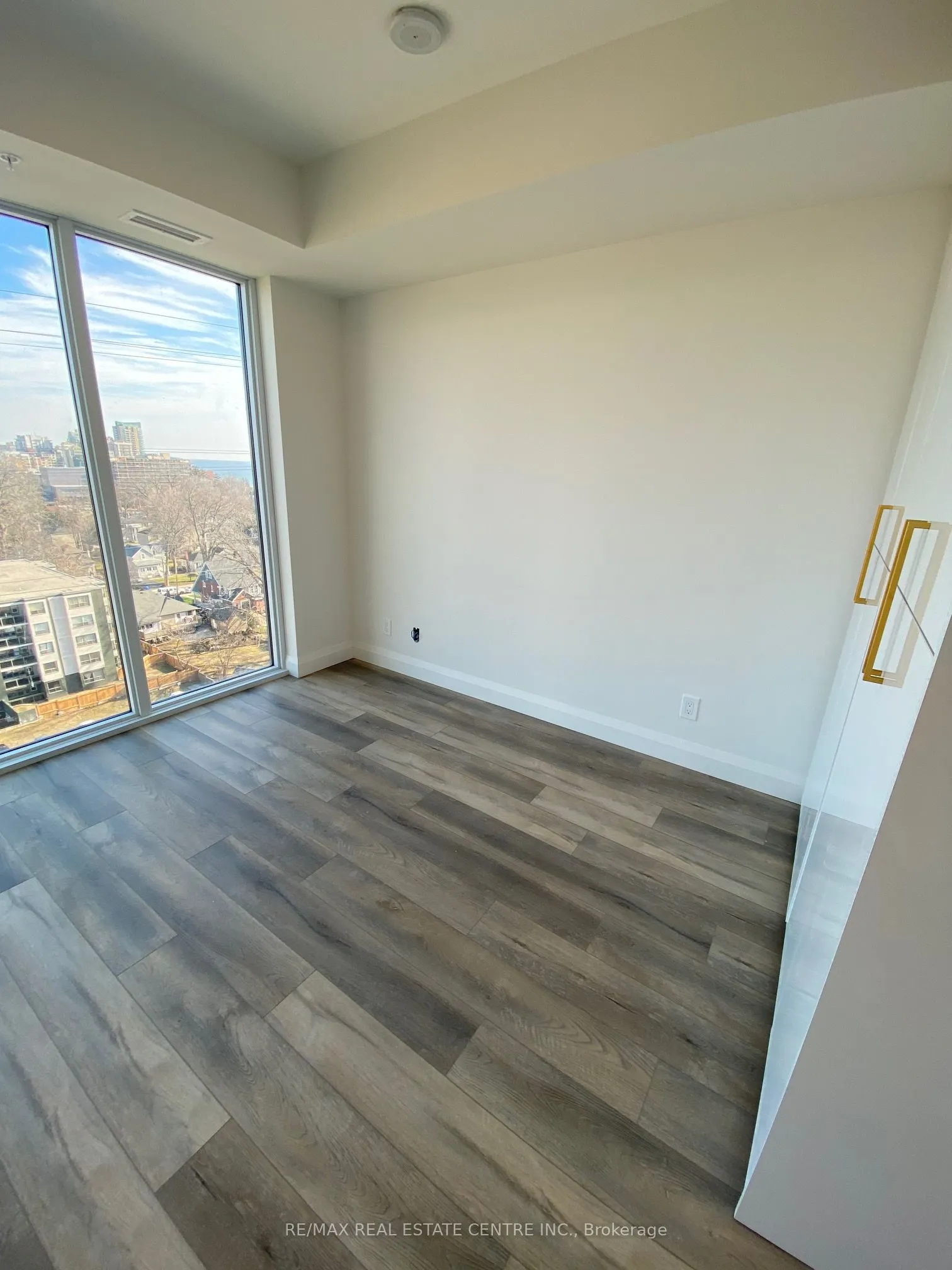 500 Brock Avenue, ## 1003