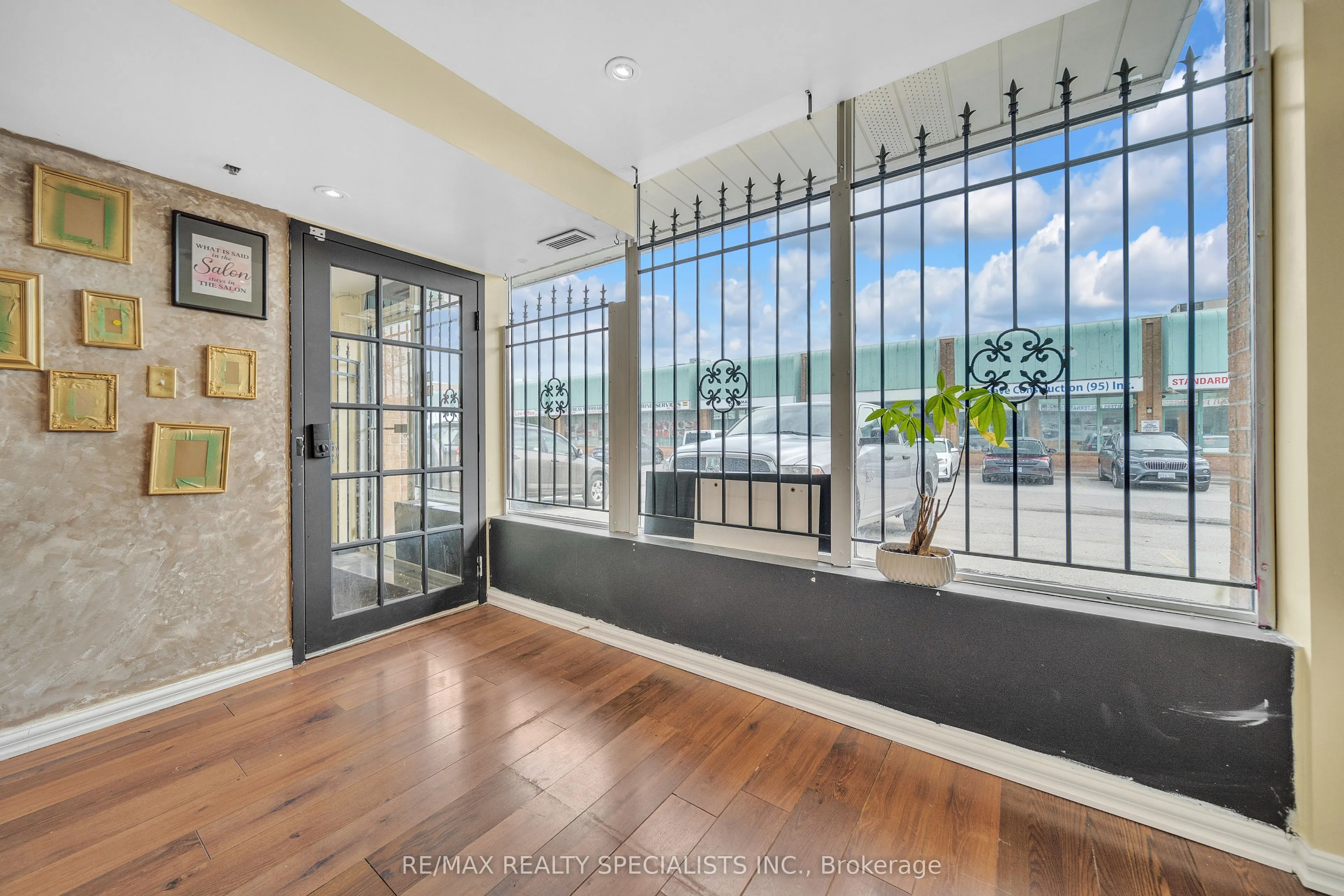 6923 Steeles Avenue W, #51