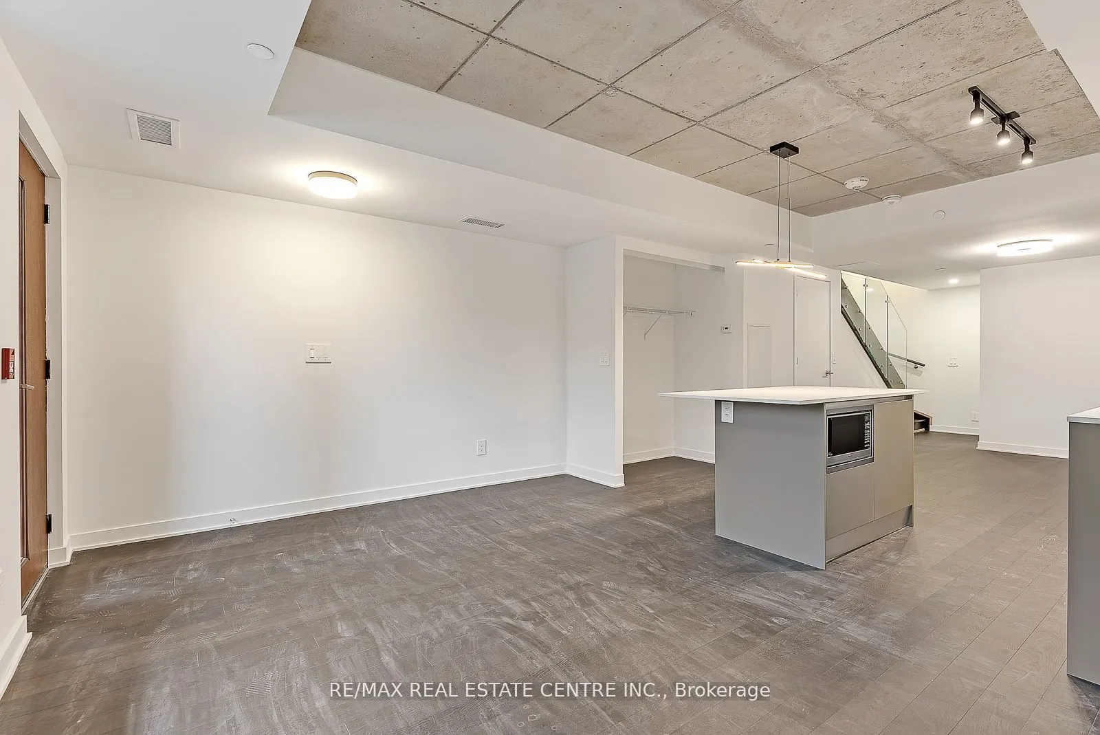7 Watkinson Avenue, #6