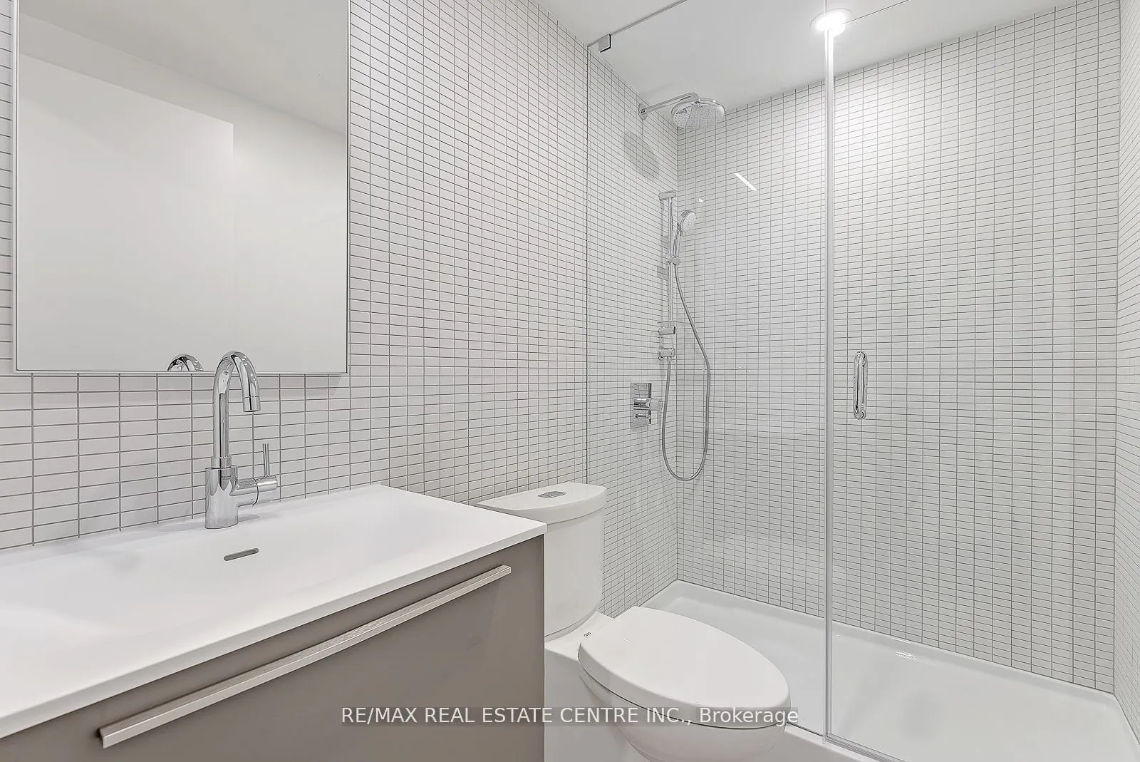 7 Watkinson Avenue, #6