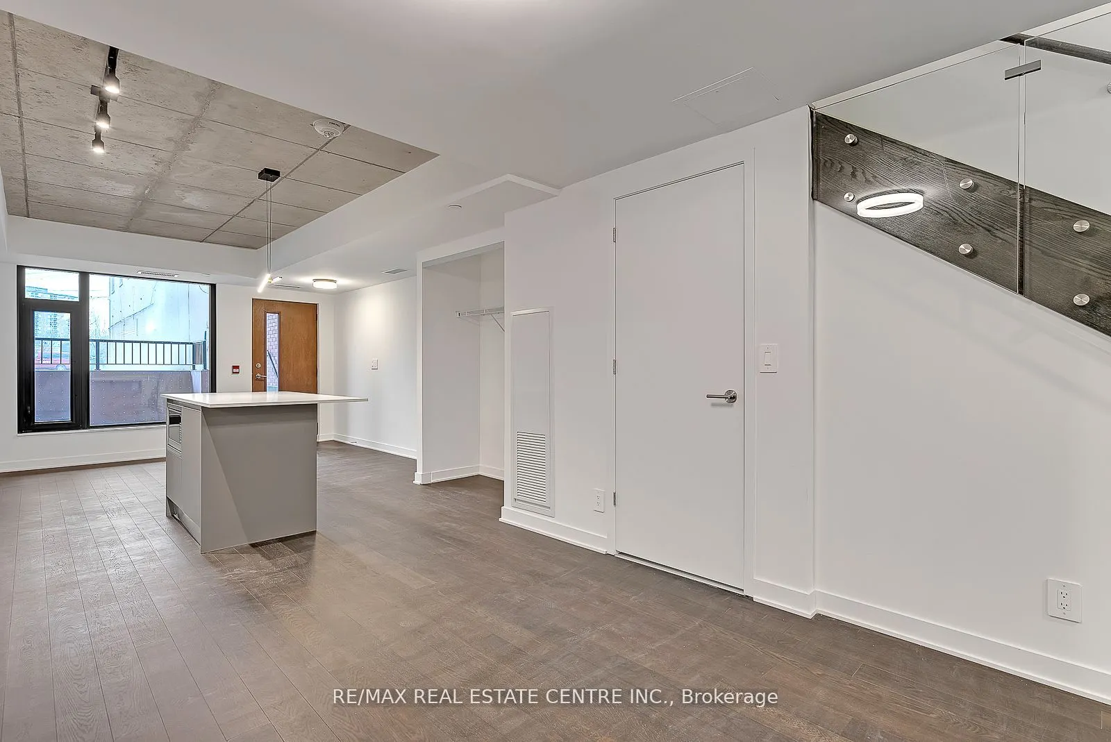 7 Watkinson Avenue, #6