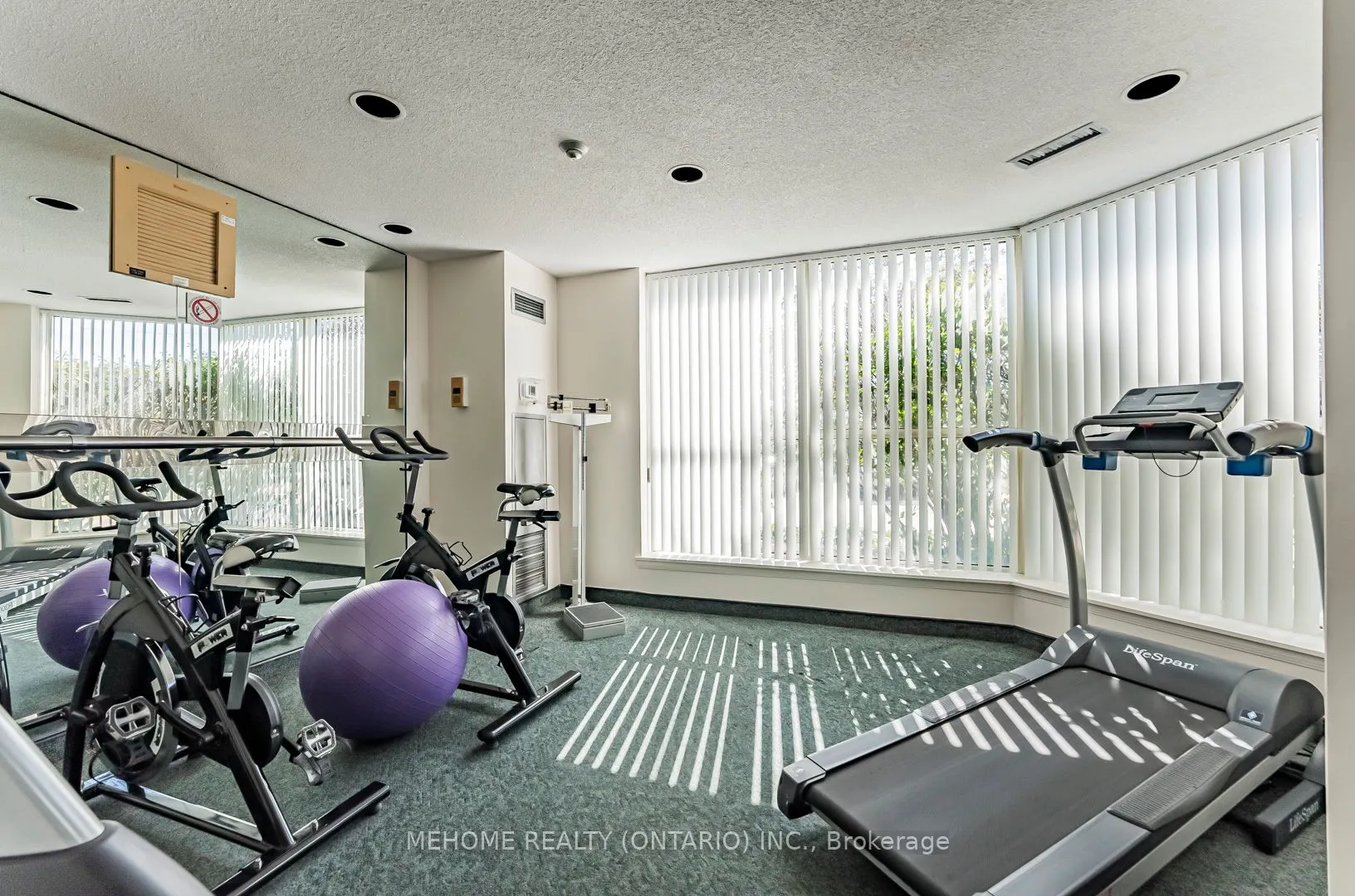 2091 Hurontario Street, #810