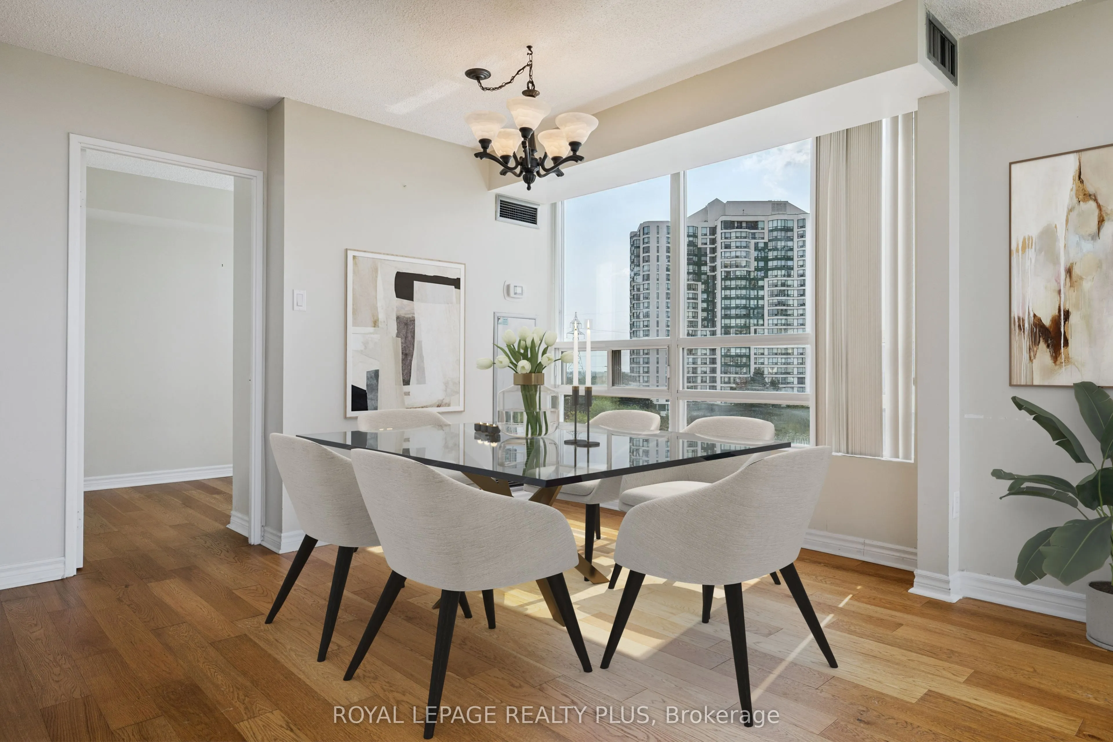 50 Kingsbridge Garden Circle, #712