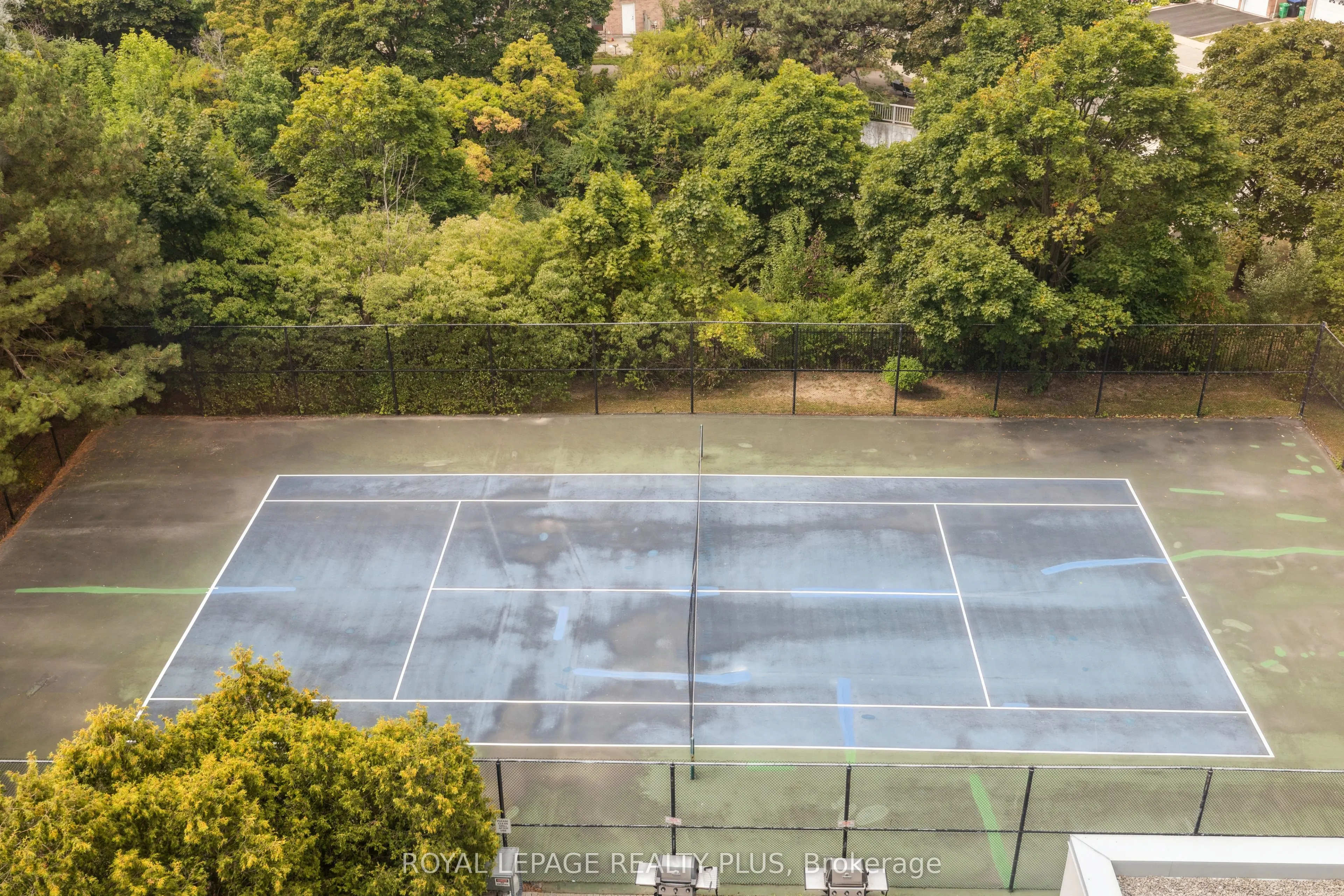 50 Kingsbridge Garden Circle, #712