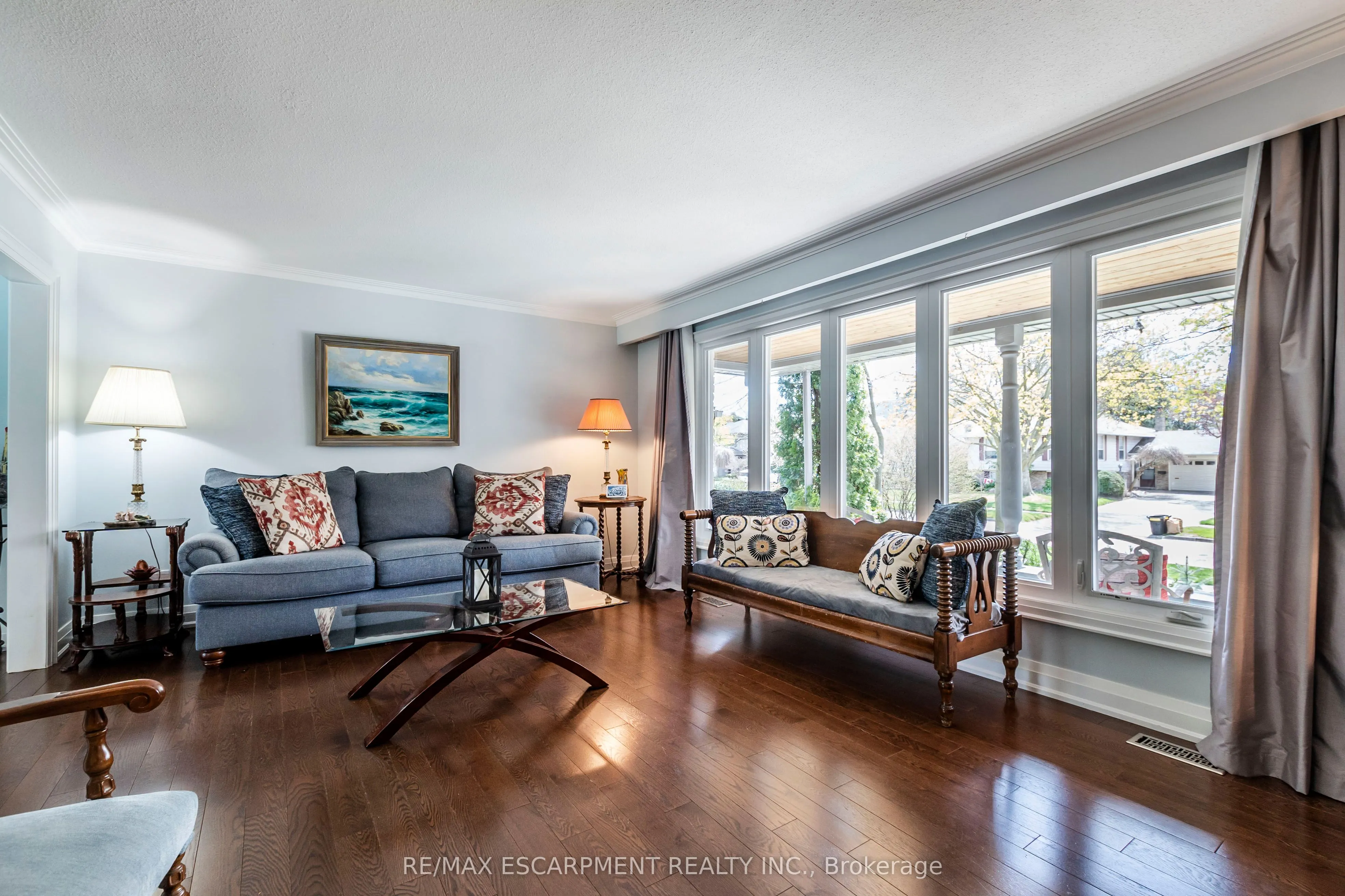 4463 Hawthorne Drive