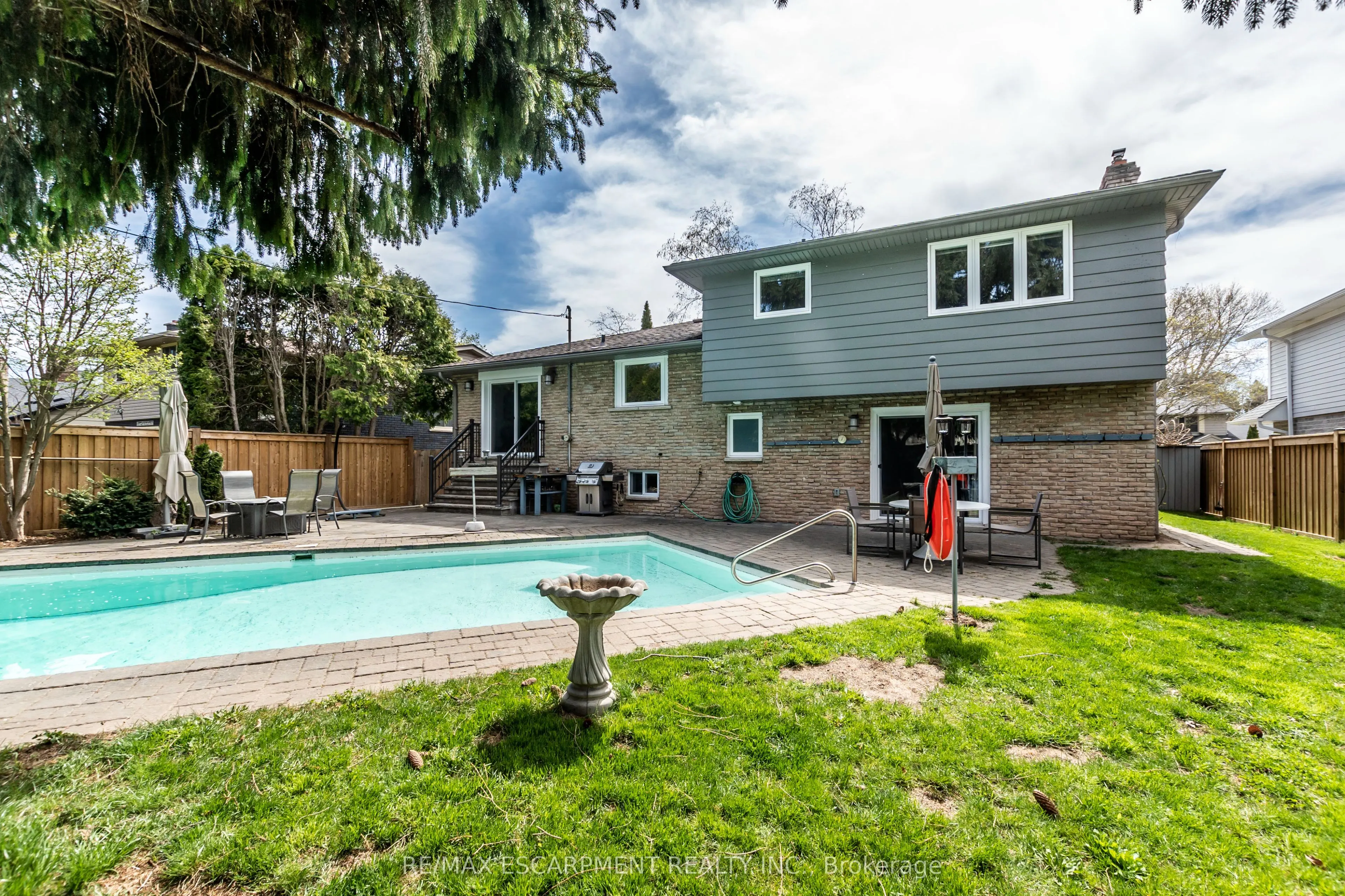 4463 Hawthorne Drive