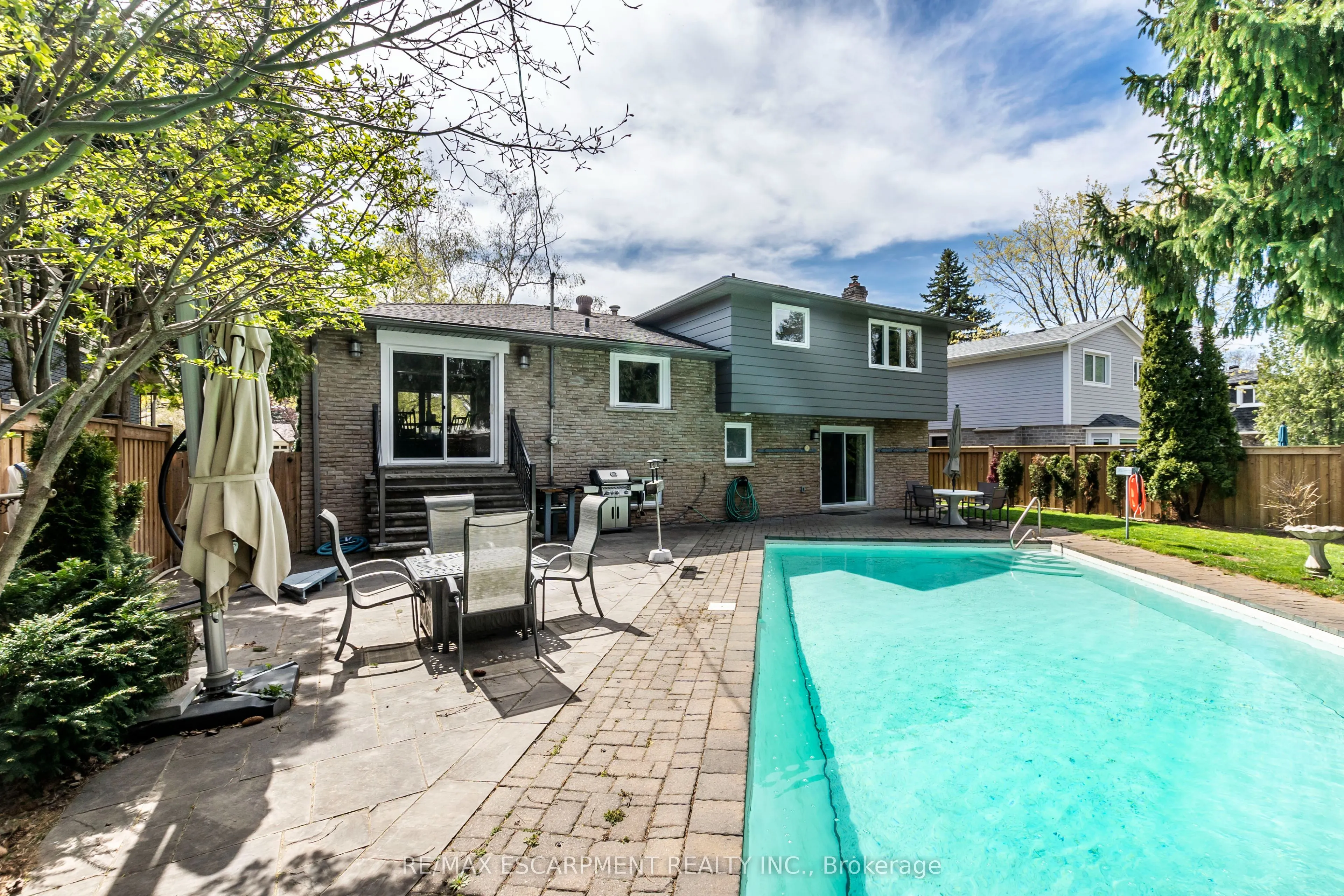 4463 Hawthorne Drive