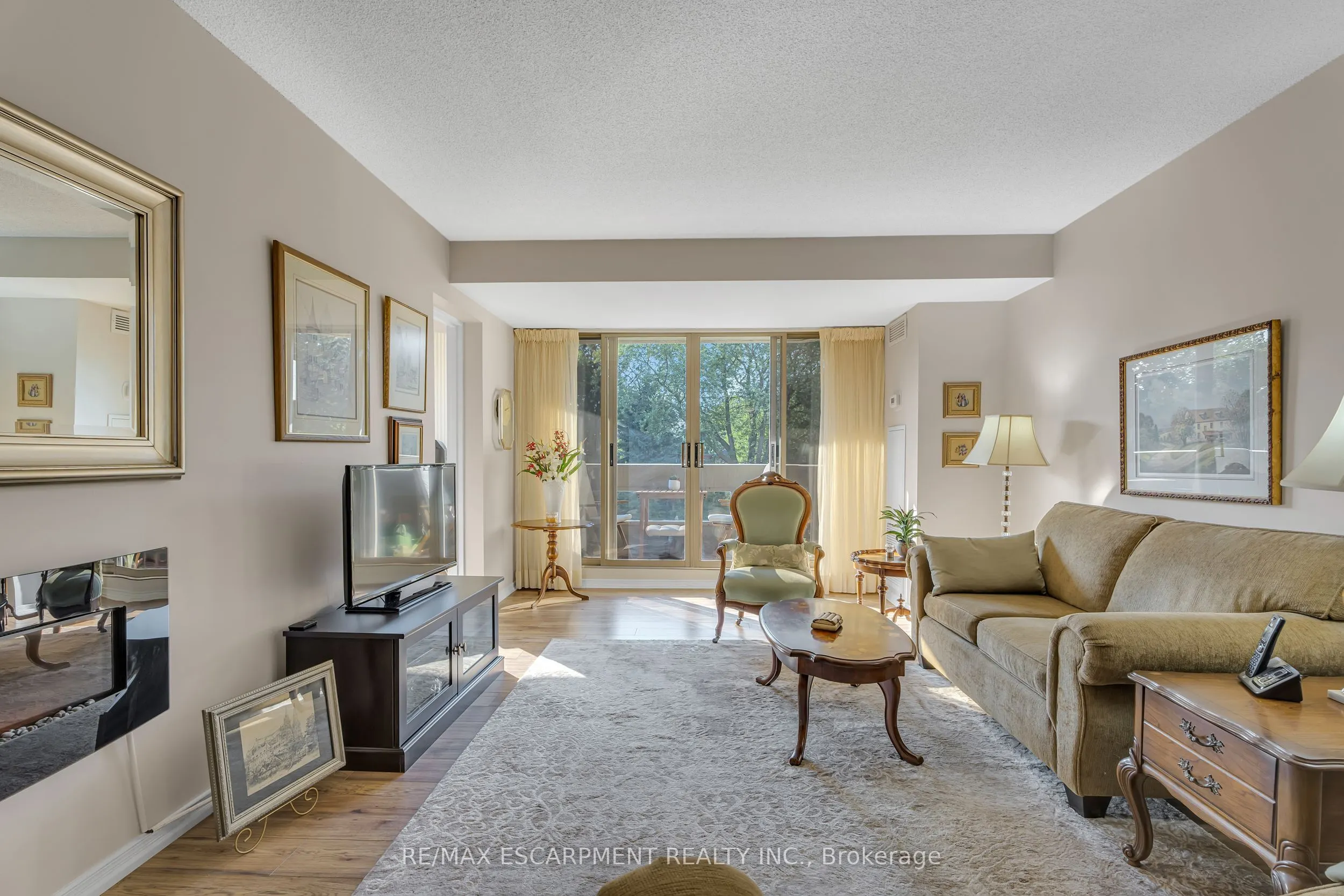 1201 North Shore Boulevard E, #302