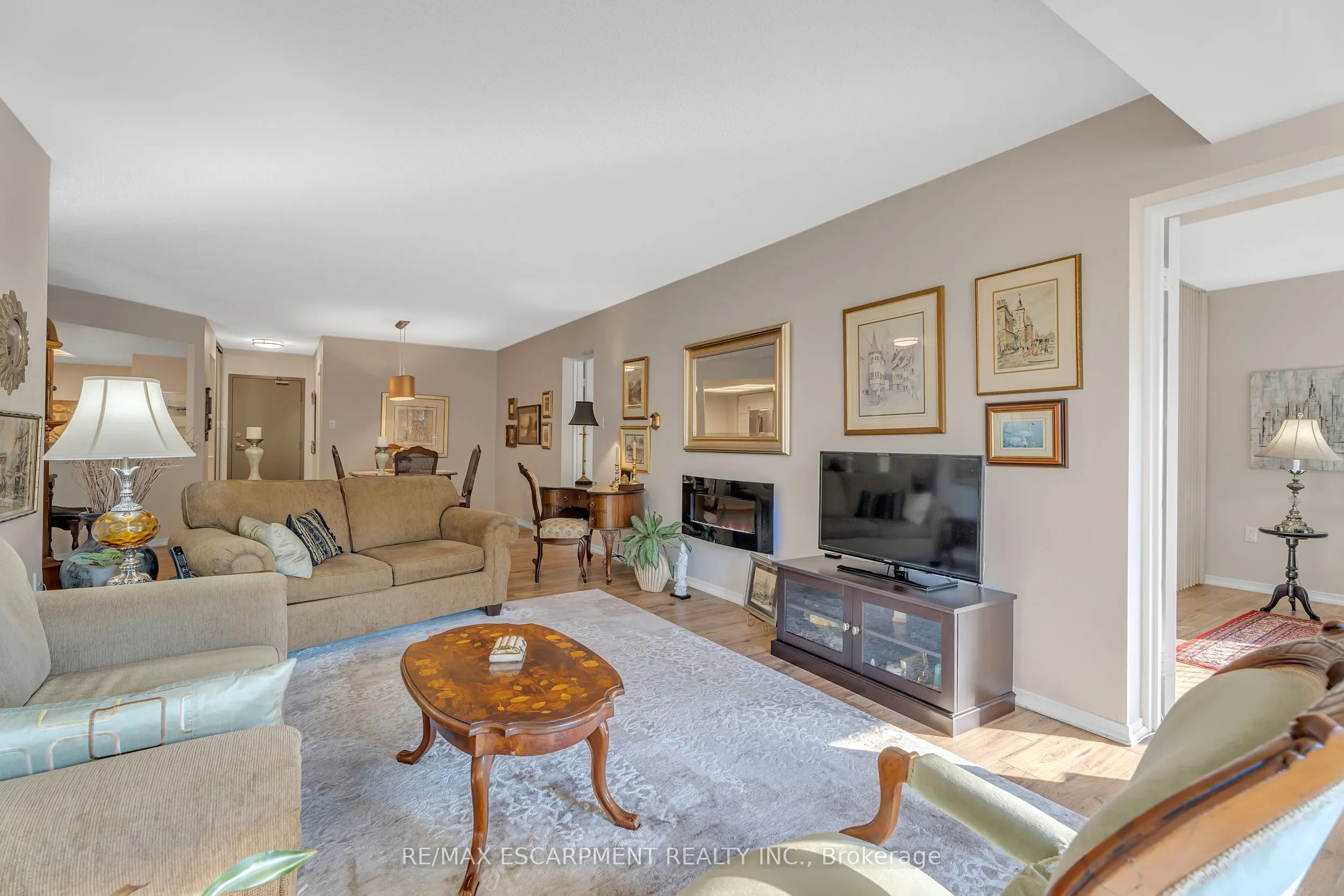 1201 North Shore Boulevard E, #302