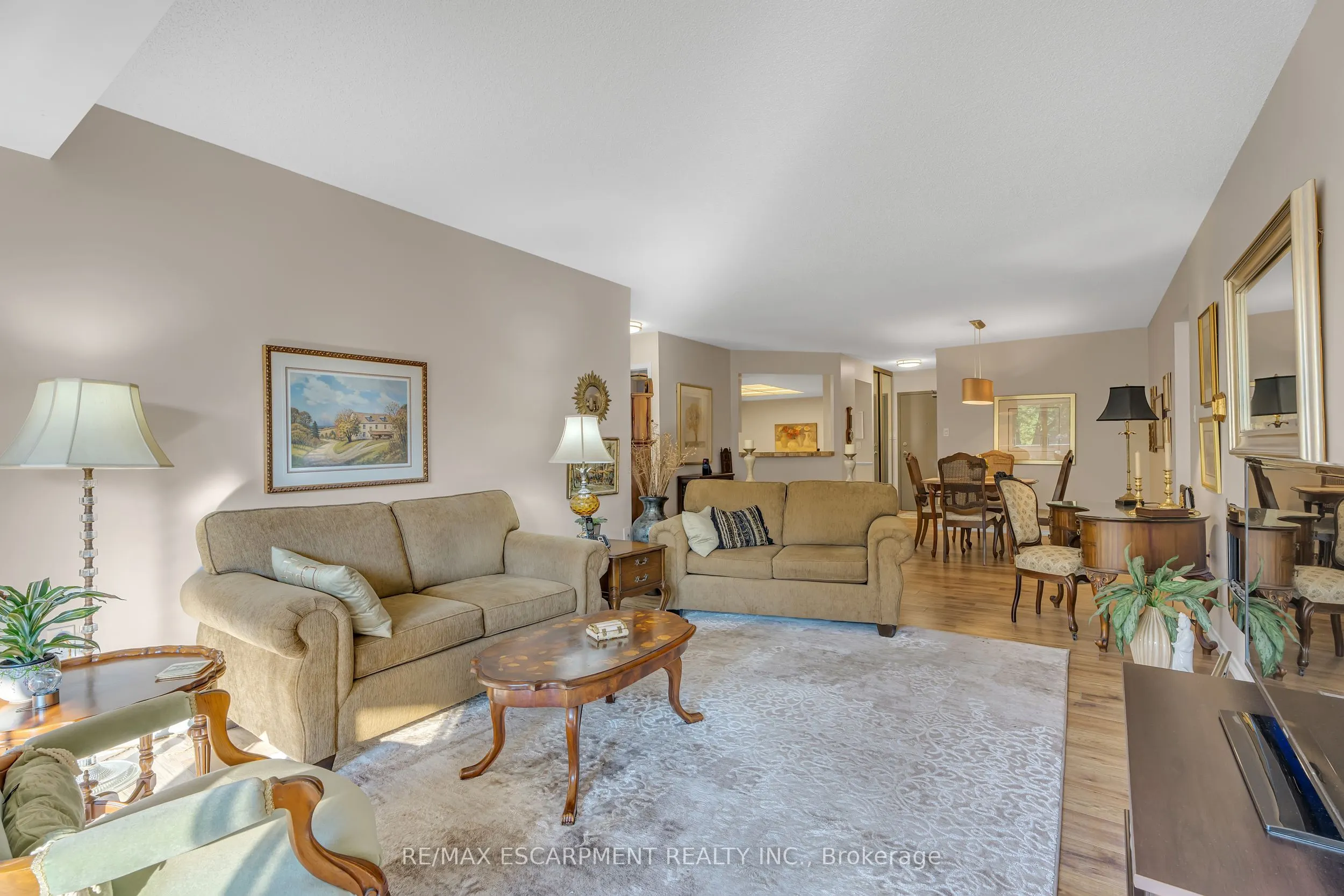 1201 North Shore Boulevard E, #302