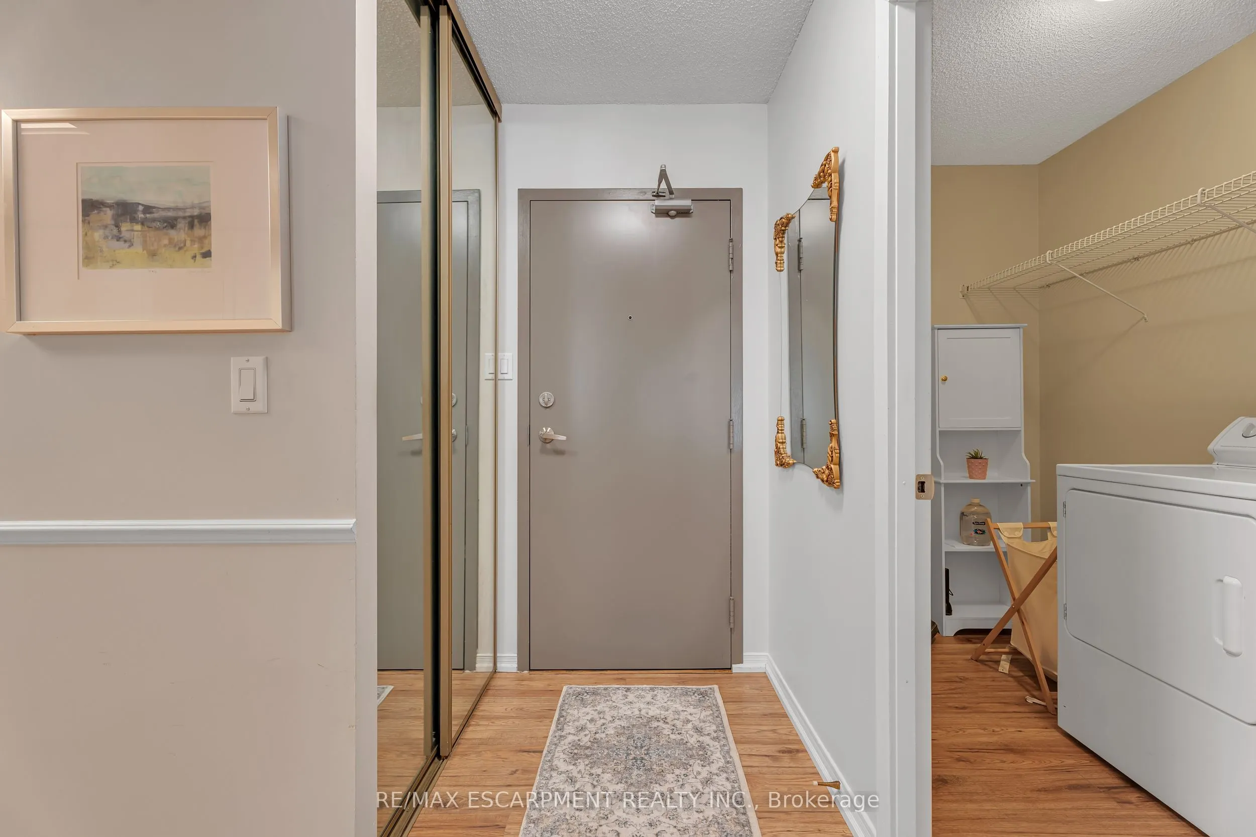 1201 North Shore Boulevard E, #302