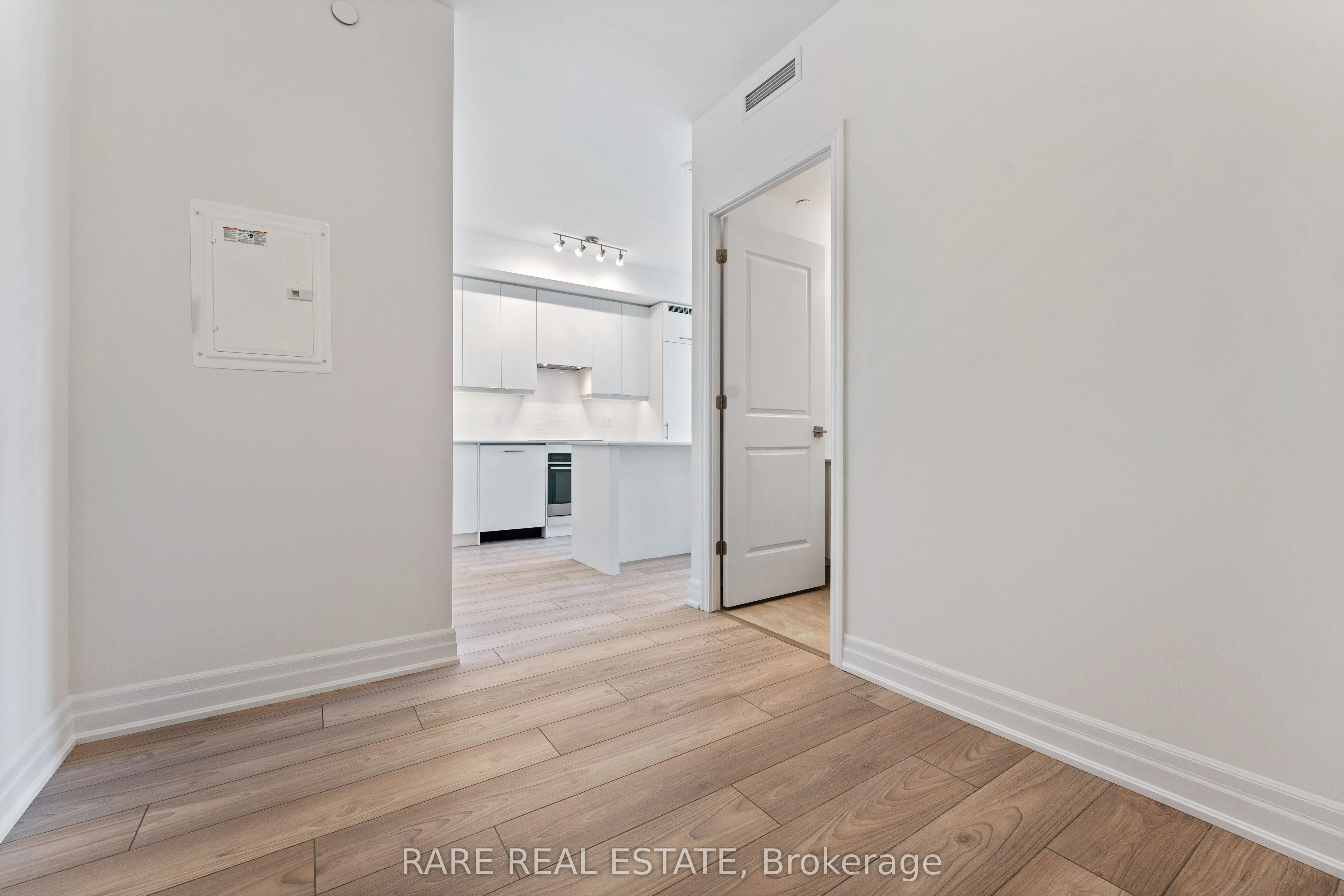 36 Elm Drive W, #2108