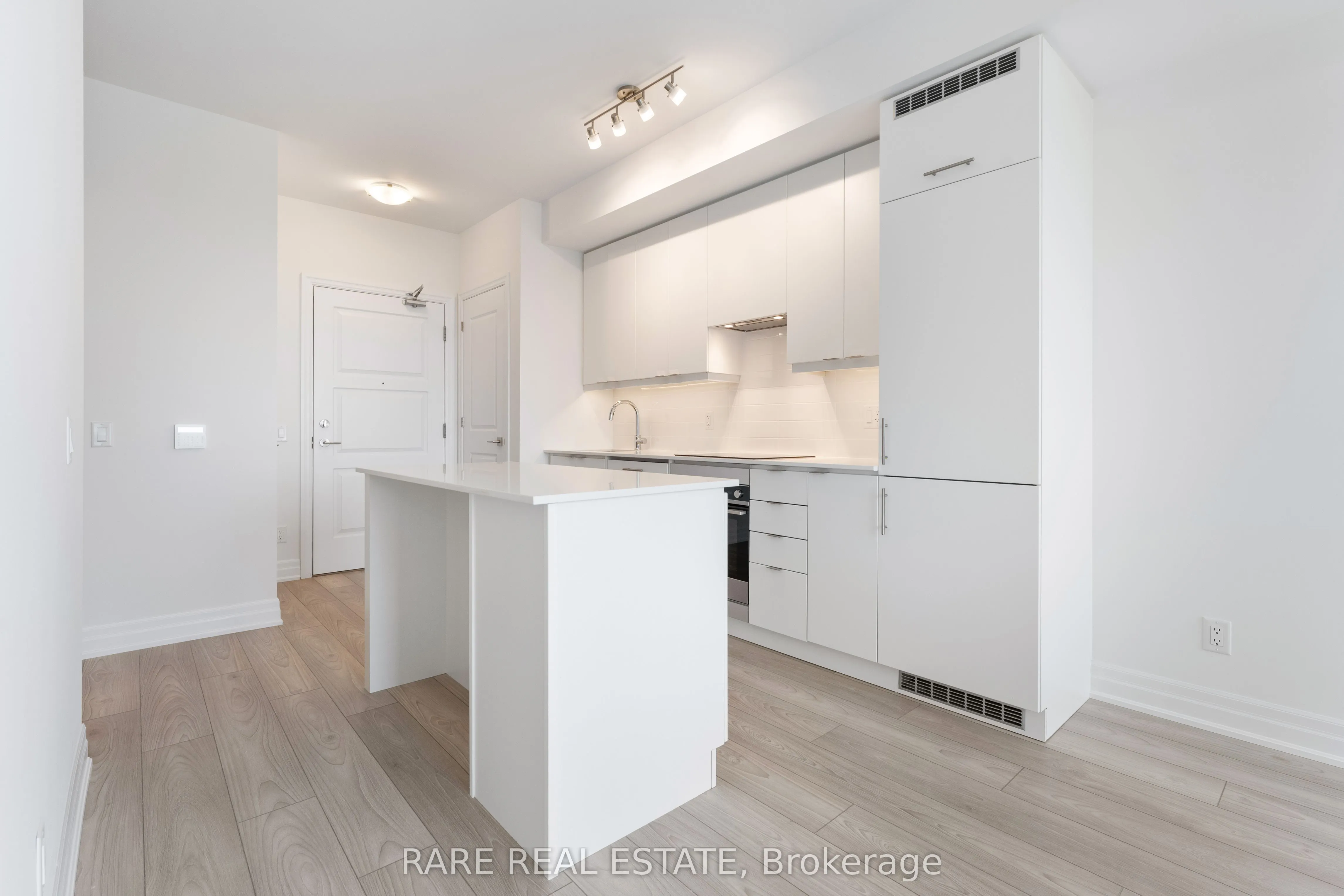 36 Elm Drive W, #2108