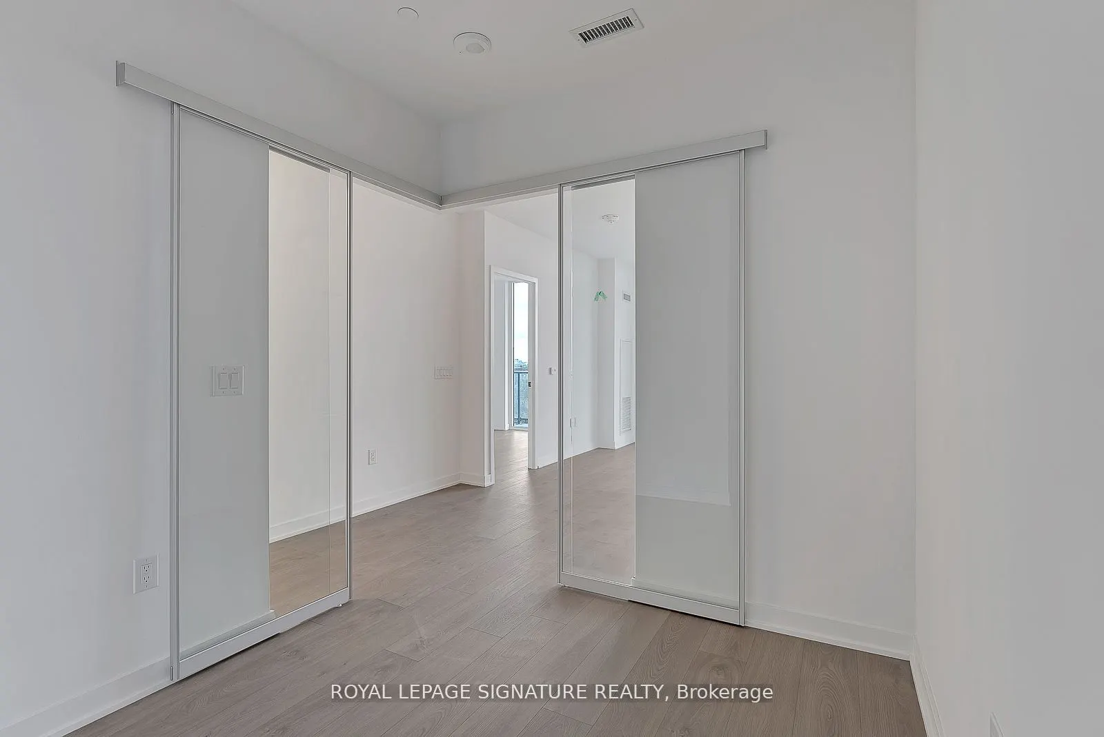 36 Zorra Street, #905