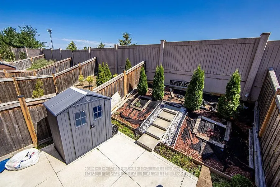24 Gulfbrook Circle