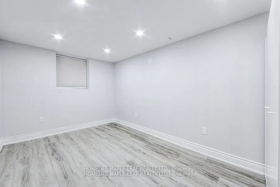 24 Gulfbrook Circle