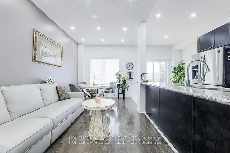 24 Gulfbrook Circle