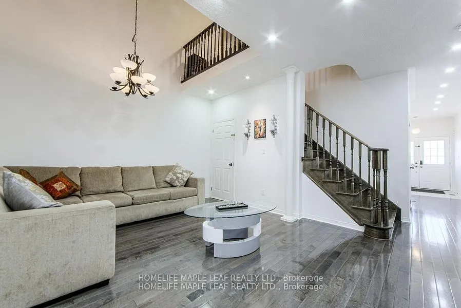 24 Gulfbrook Circle