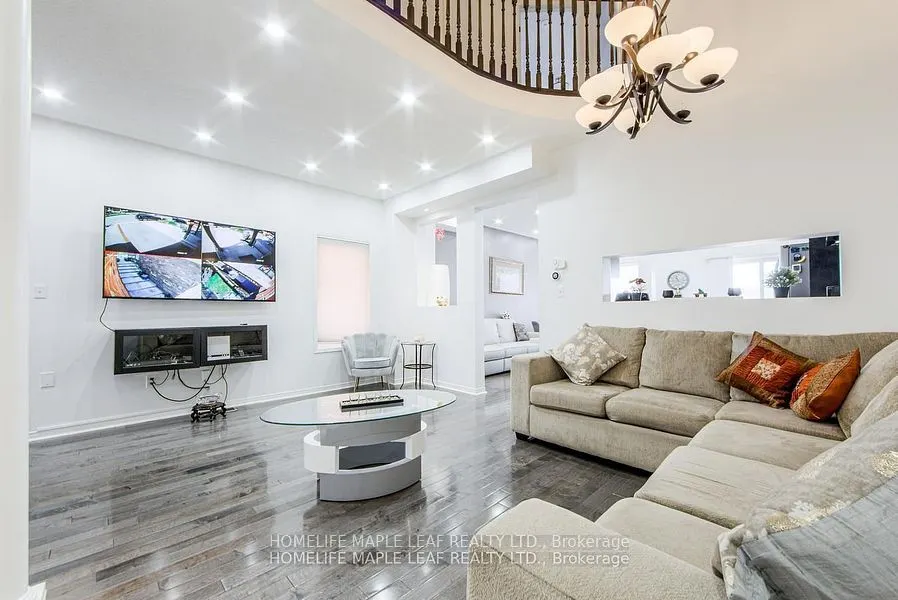 24 Gulfbrook Circle