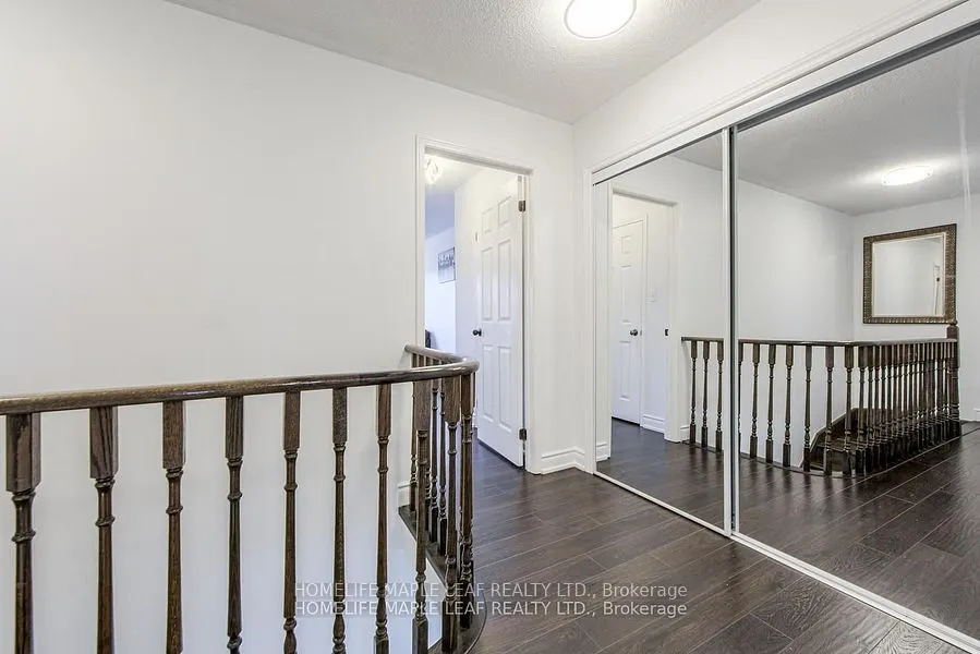 24 Gulfbrook Circle