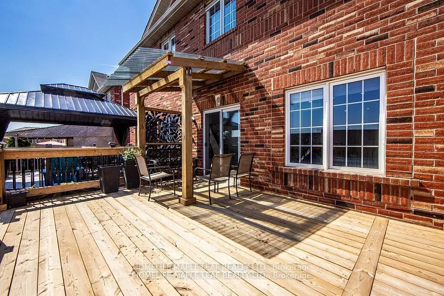 24 Gulfbrook Circle
