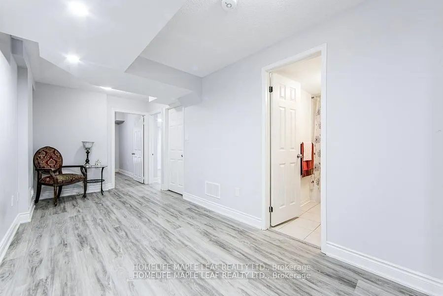 24 Gulfbrook Circle
