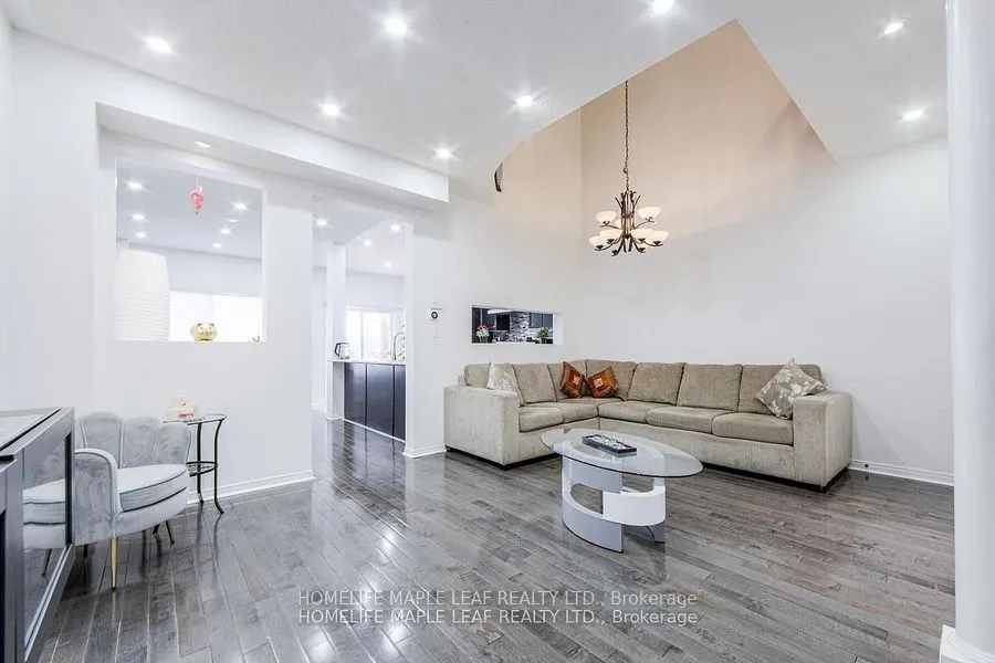 24 Gulfbrook Circle