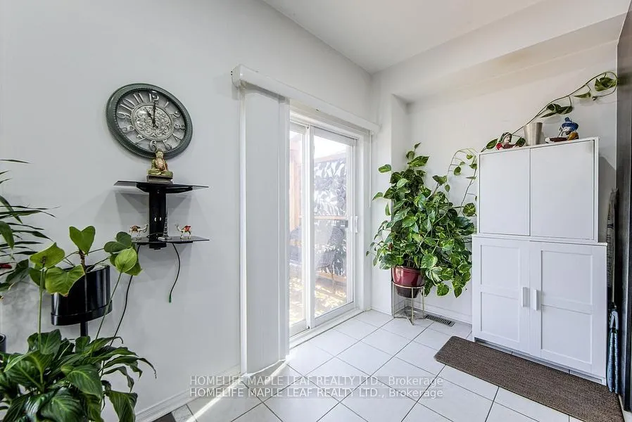 24 Gulfbrook Circle