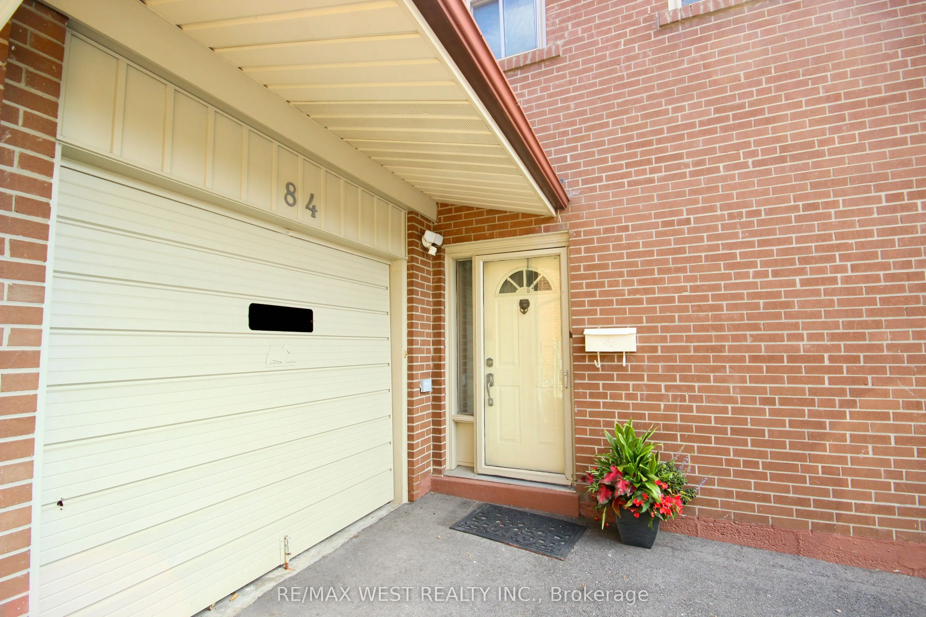 84 Orpington Crescent