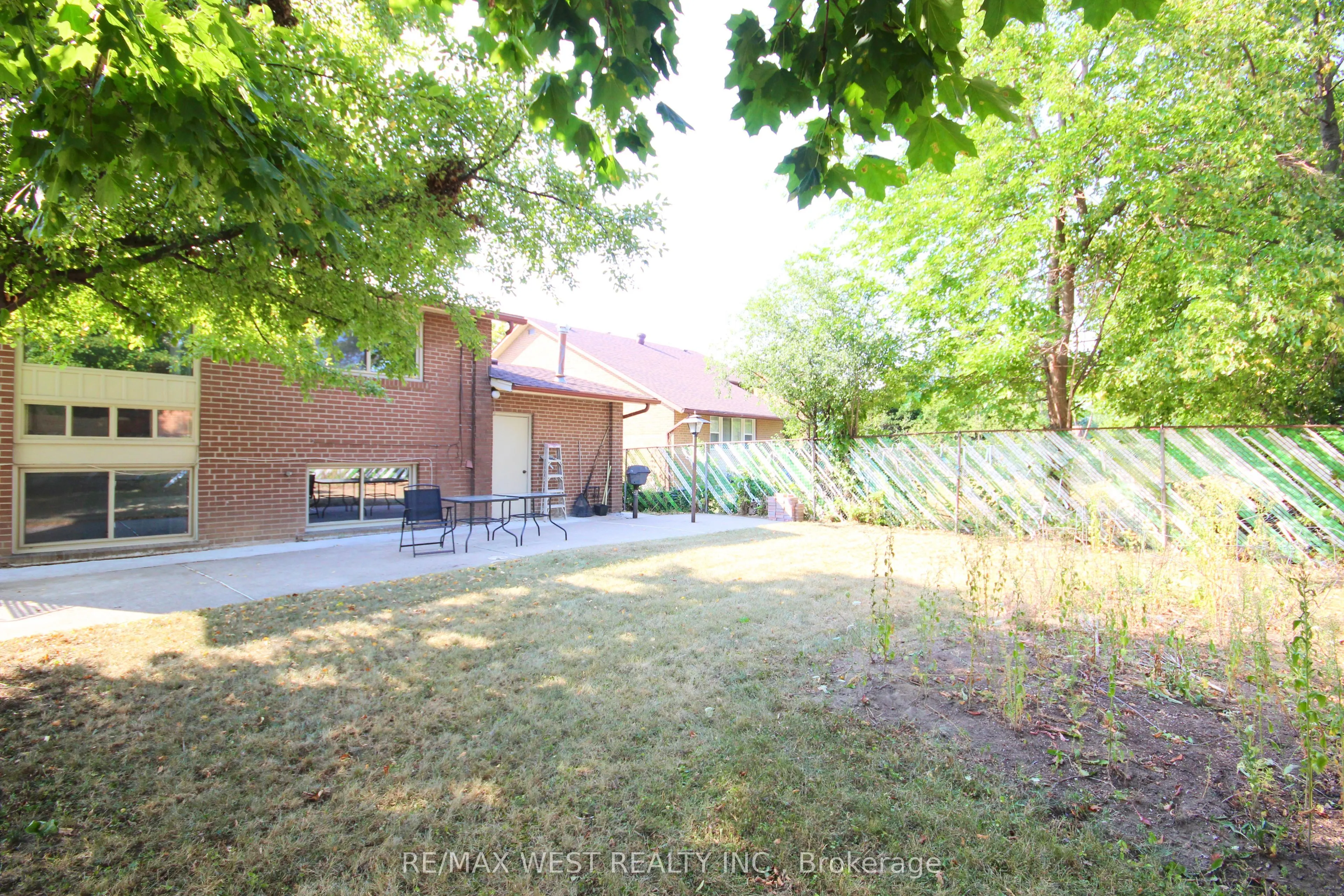 84 Orpington Crescent