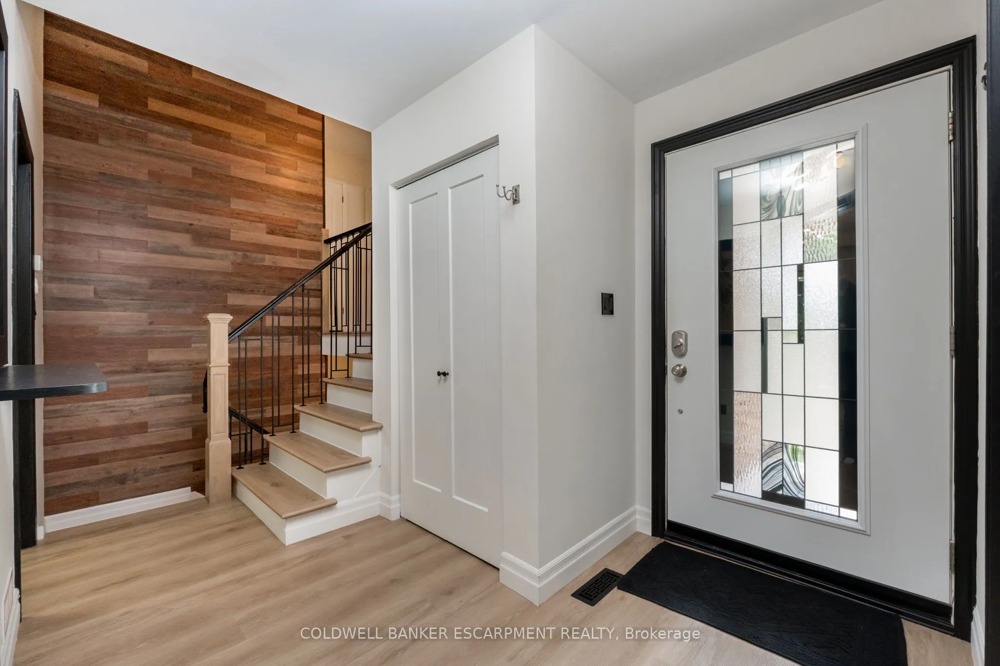 77 Elizabeth Drive