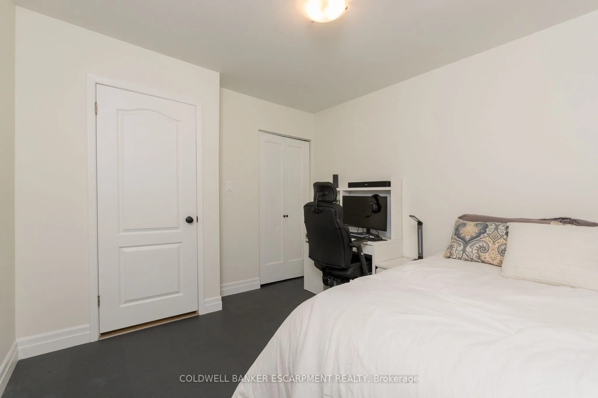 77 Elizabeth Drive