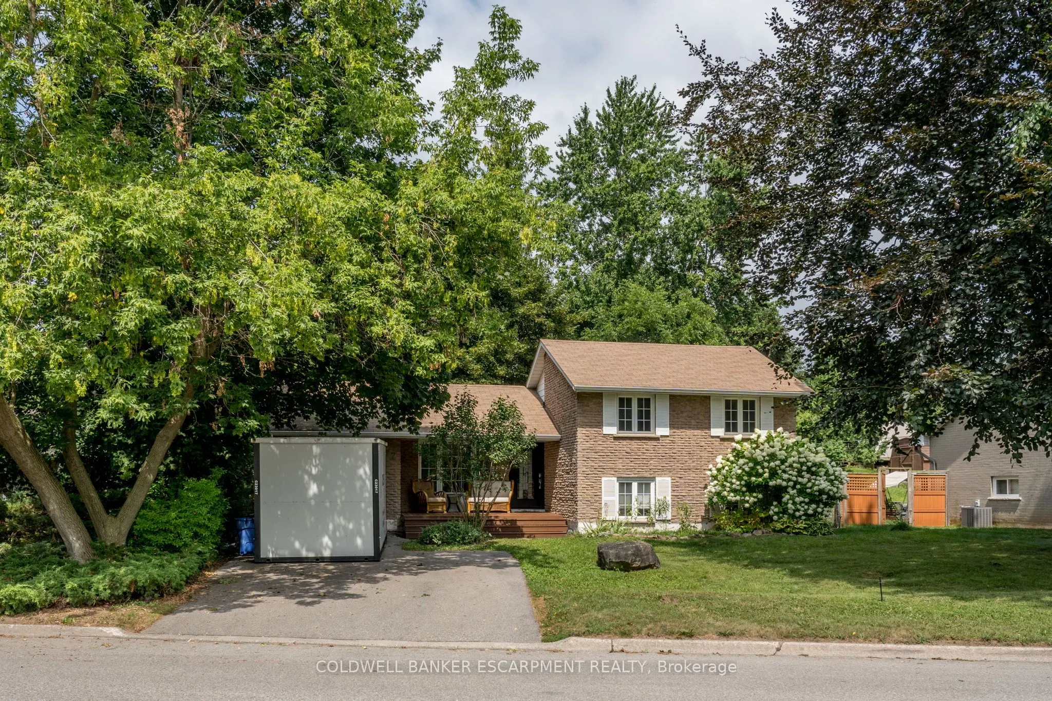 77 Elizabeth Drive