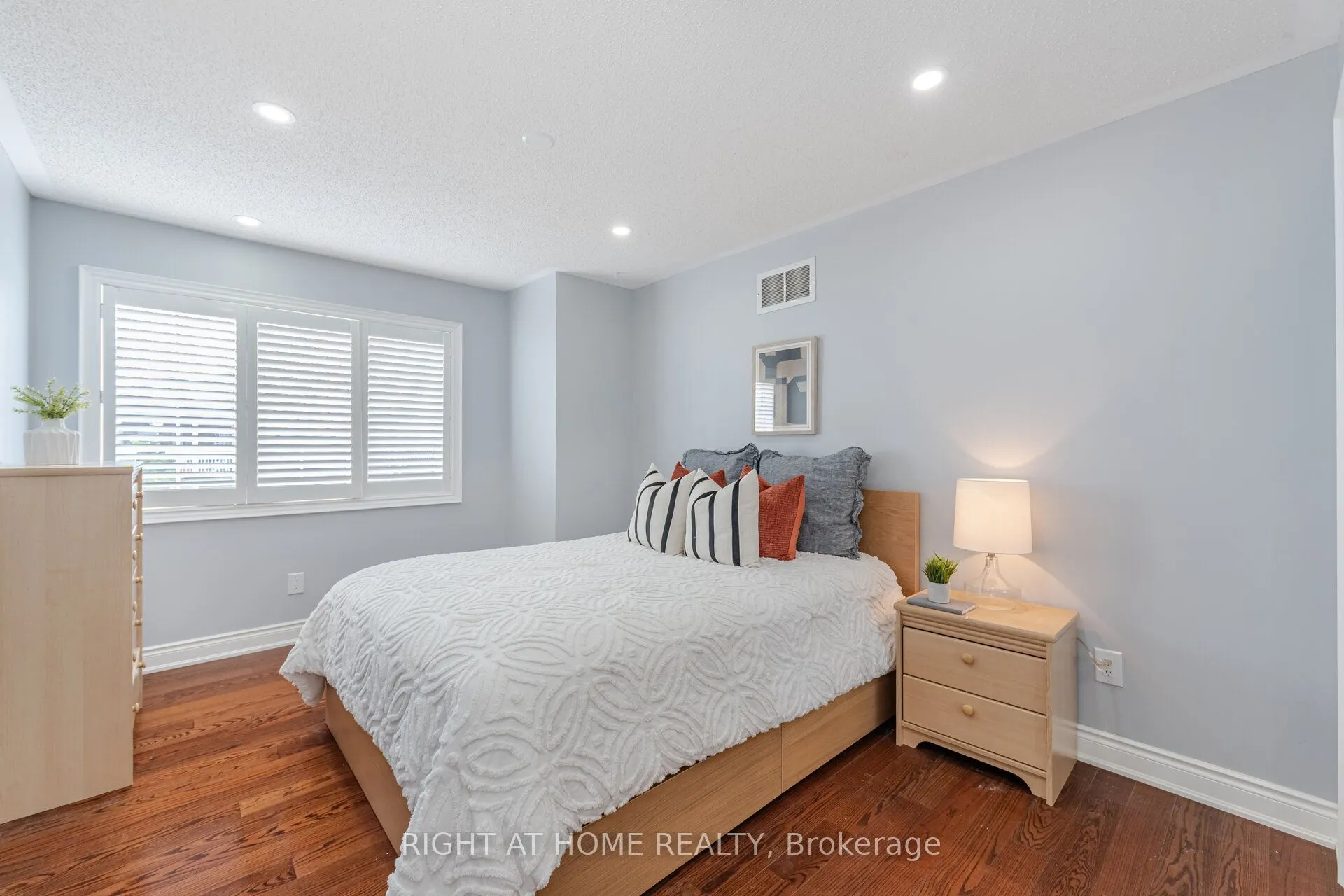 3737 Brinwood Gate
