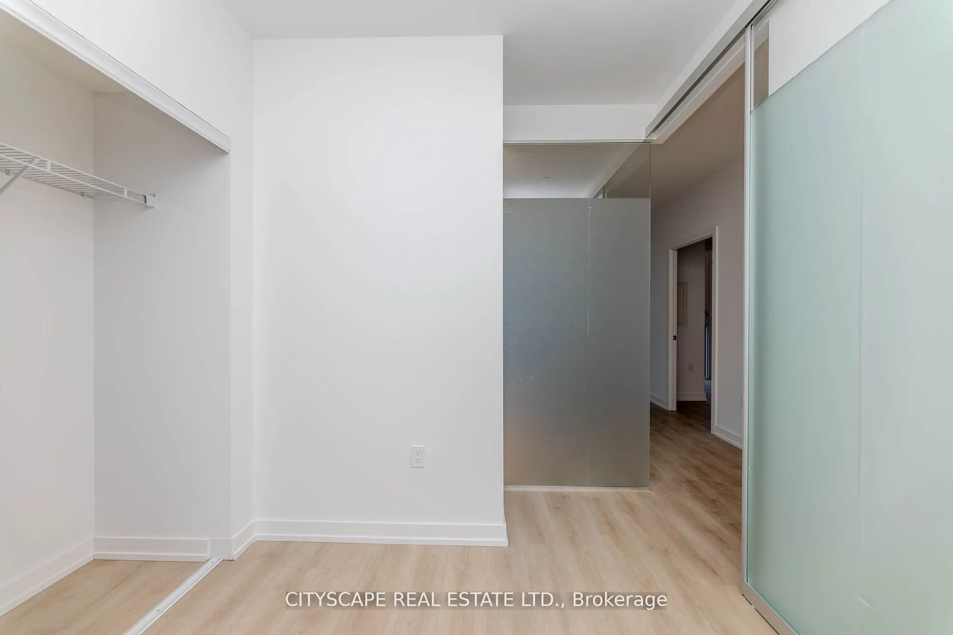 1195 The Queensway Way, #1006