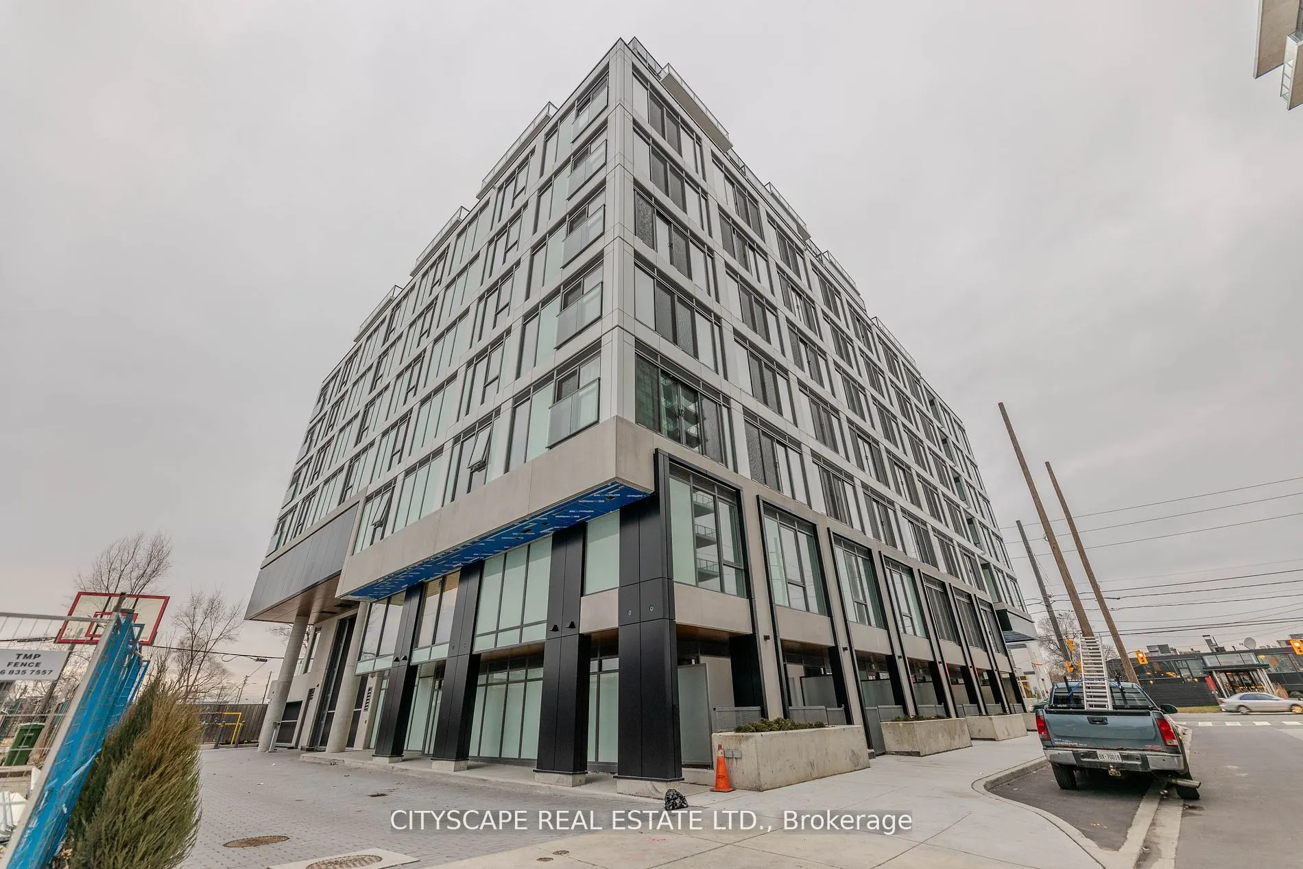 1195 The Queensway Way, #1006