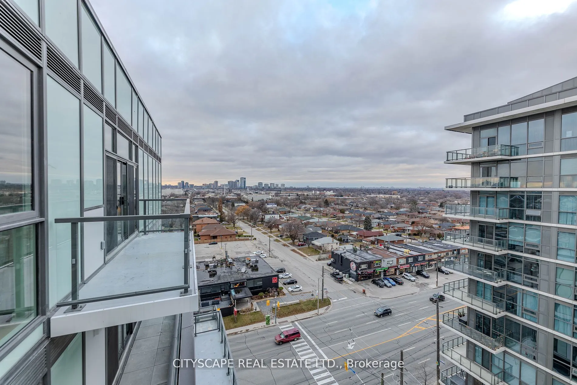 1195 The Queensway Way, #1006