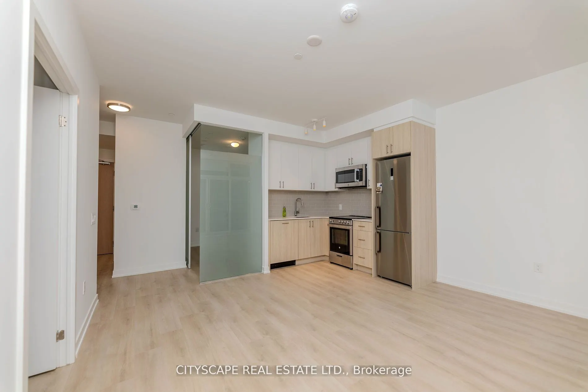 1195 The Queensway Way, #1006