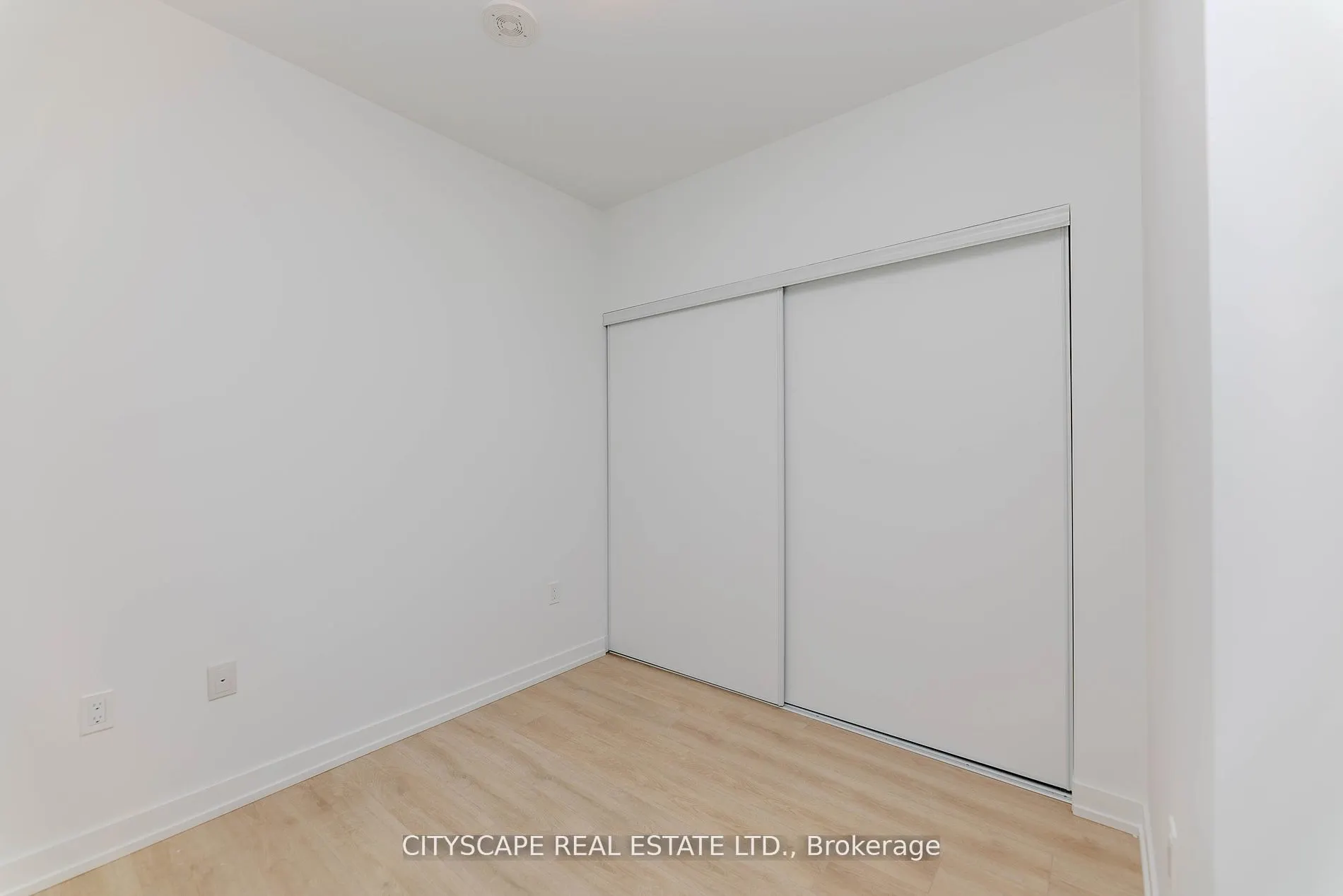 1195 The Queensway Way, #1006