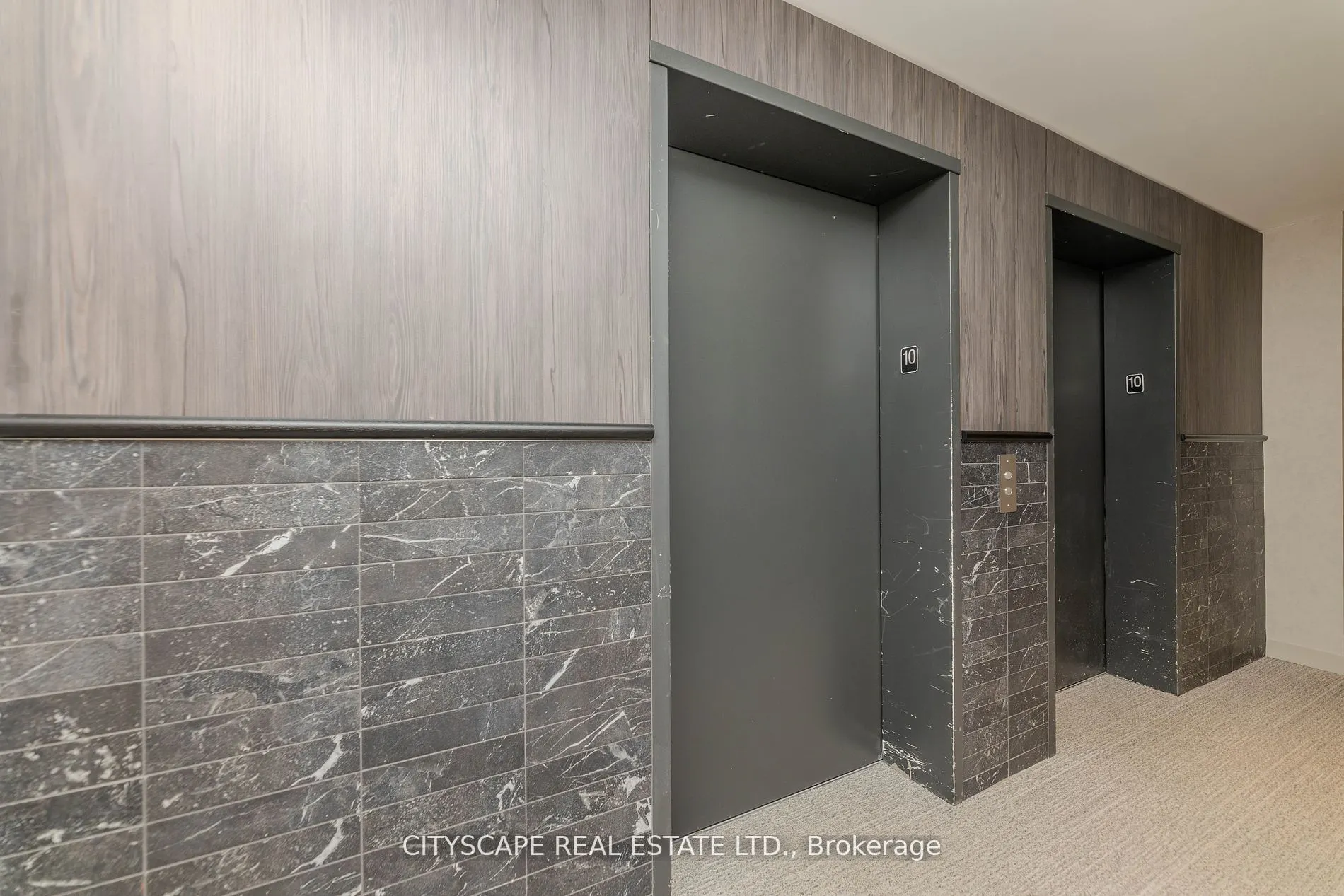 1195 The Queensway Way, #1006