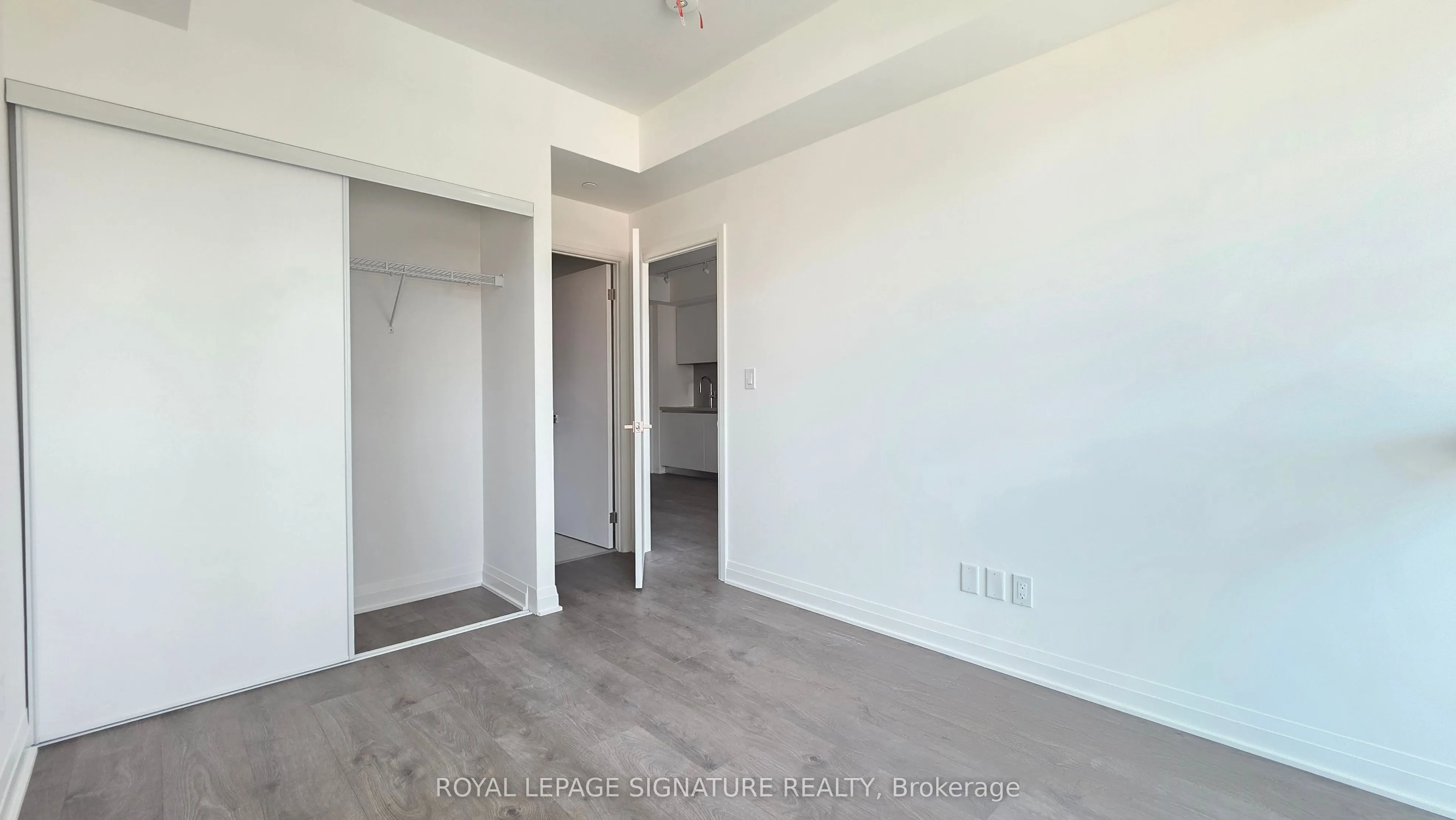 4015 The Exchange, #901