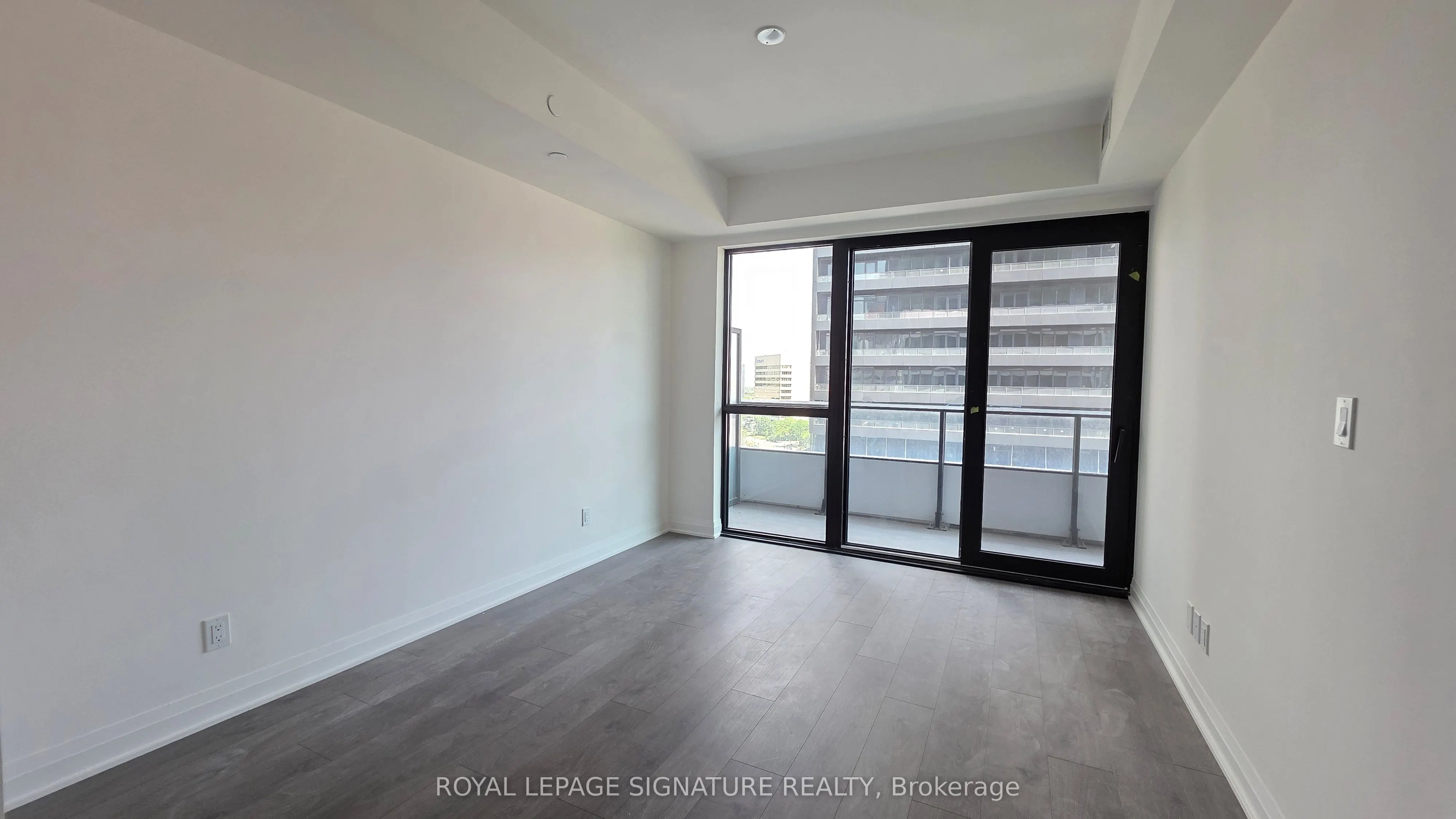 4015 The Exchange, #901