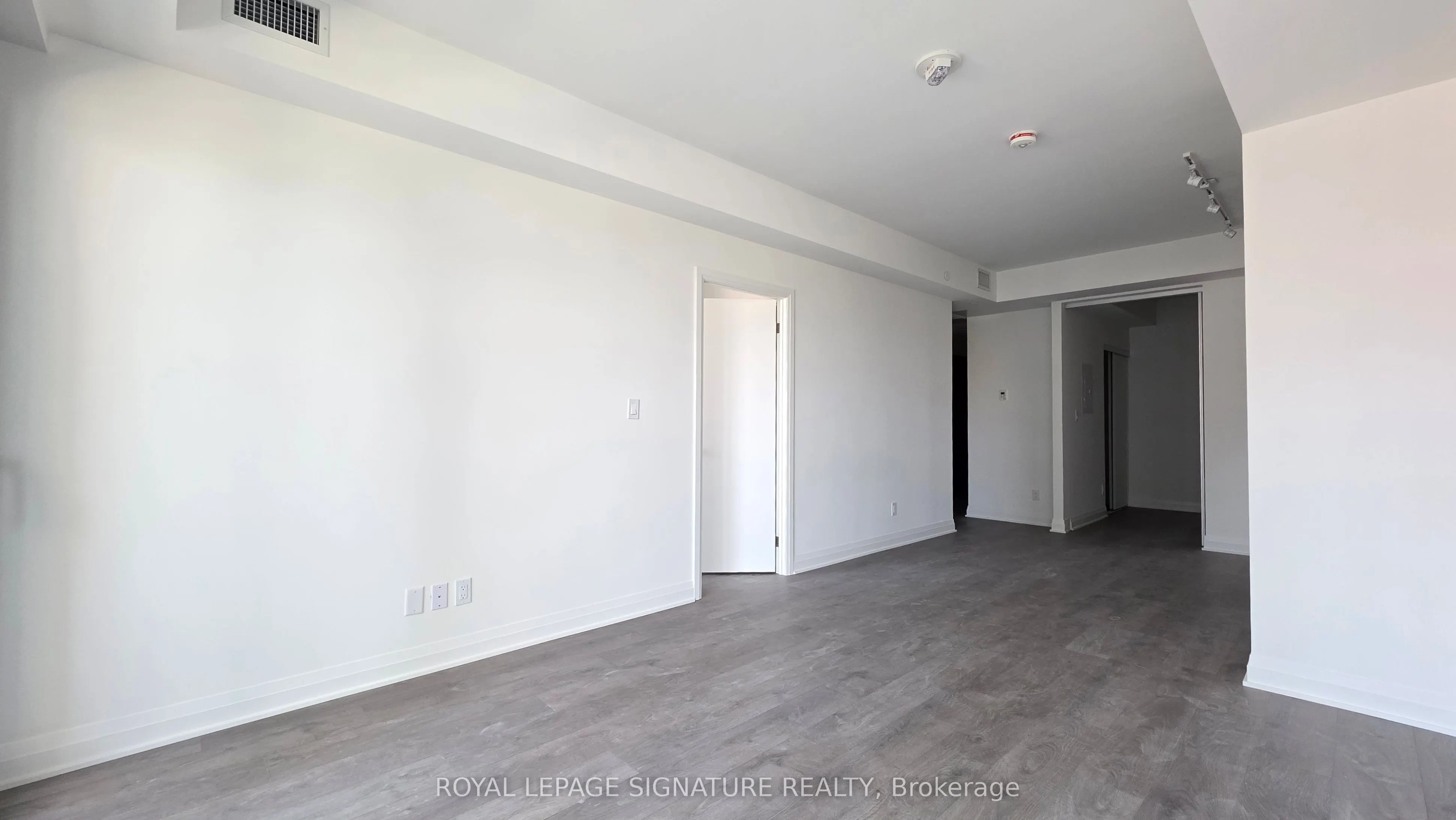 4015 The Exchange, #901