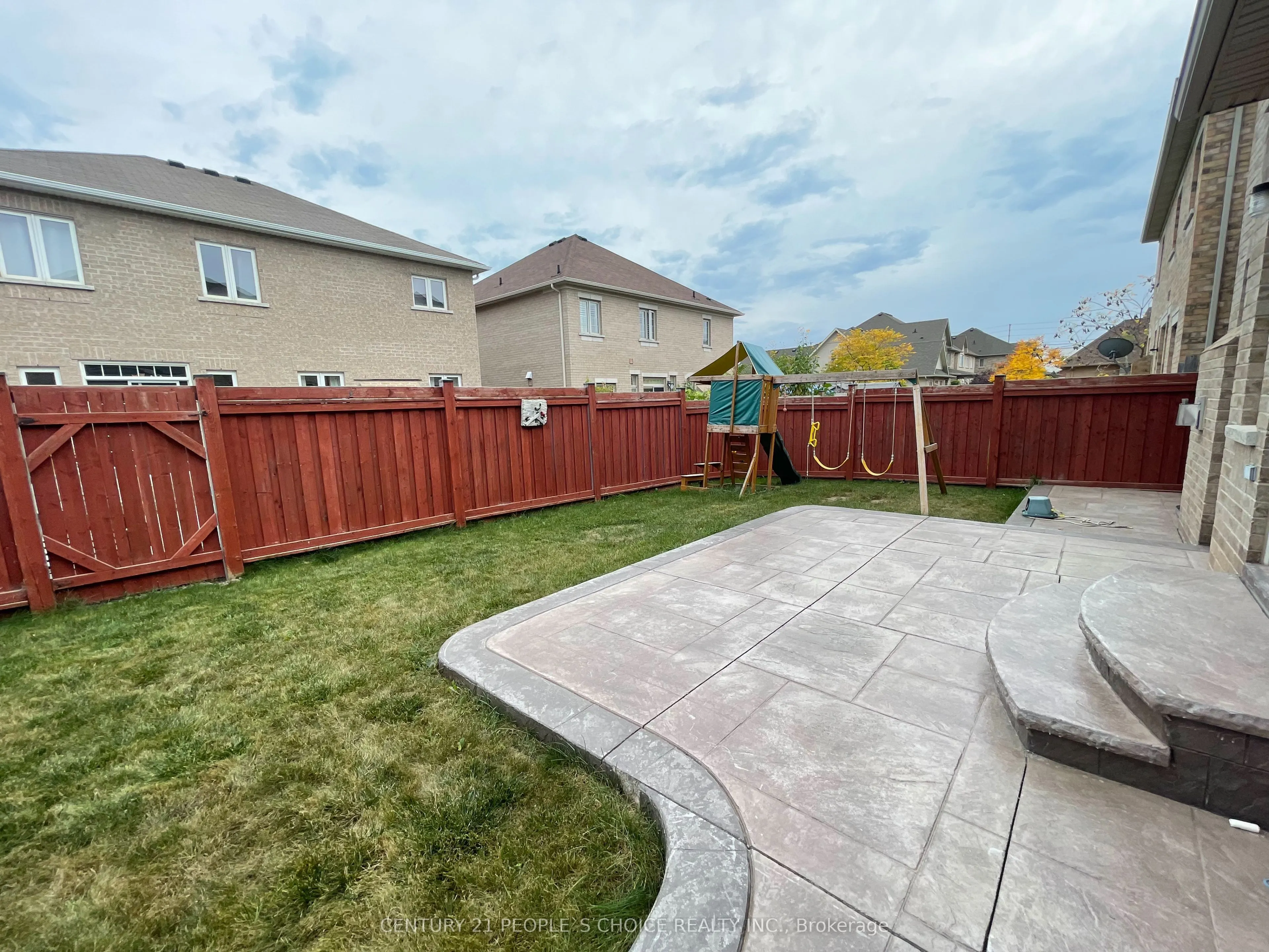 430 Hidden Trail
