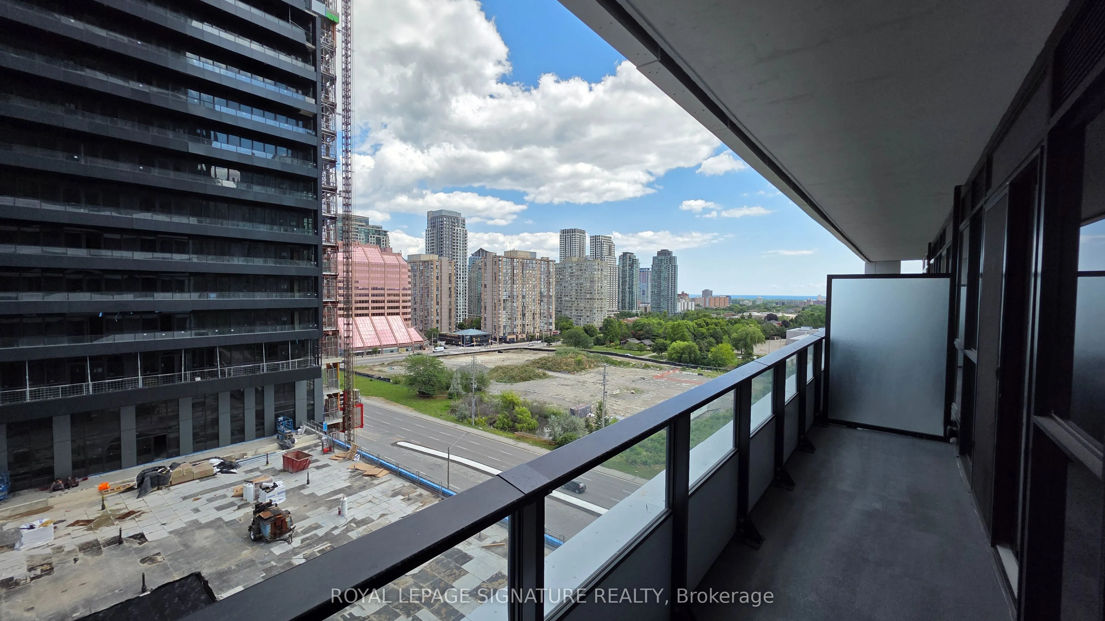 4015 The Exchange, #811
