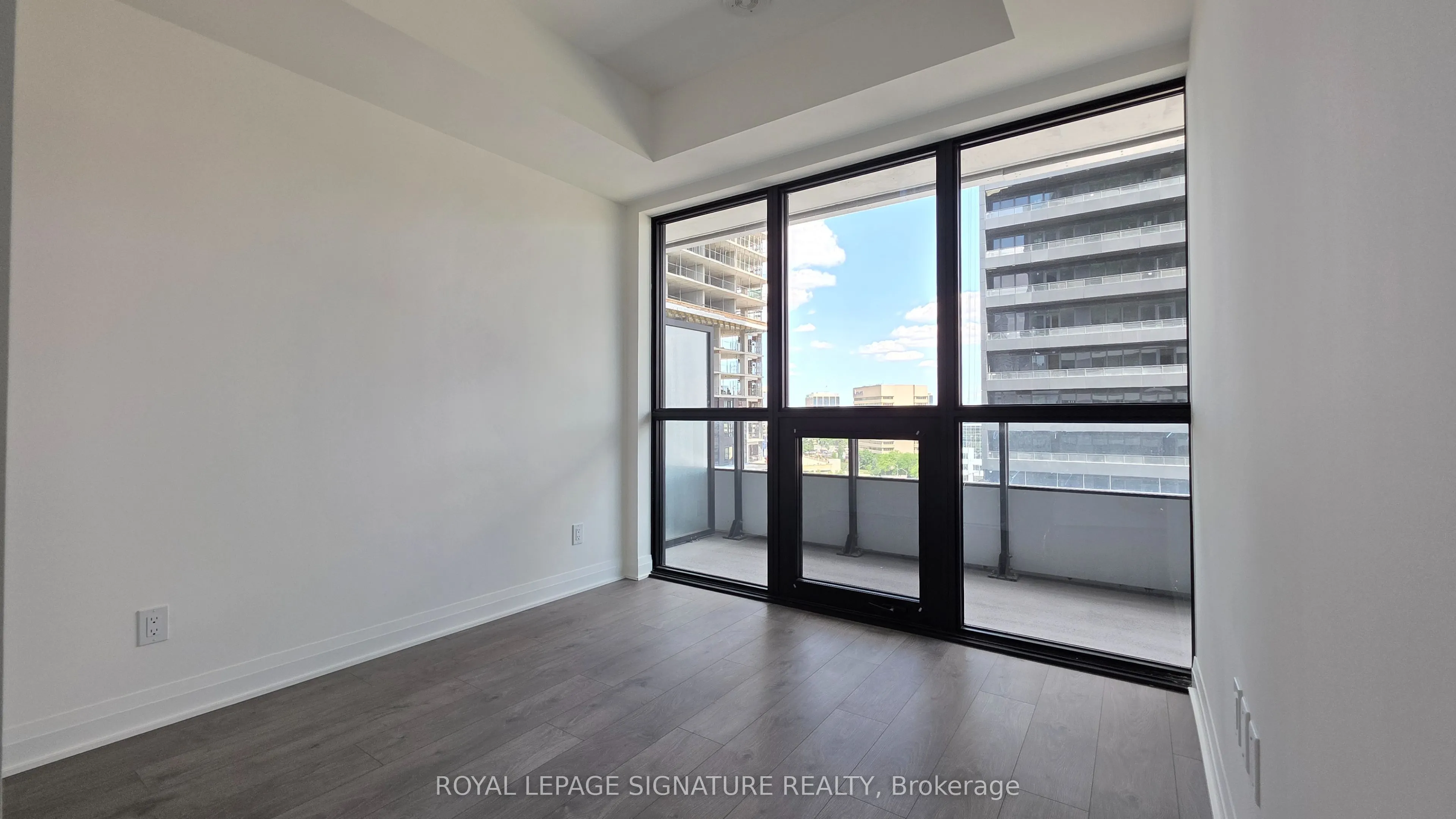 4015 The Exchange, #811