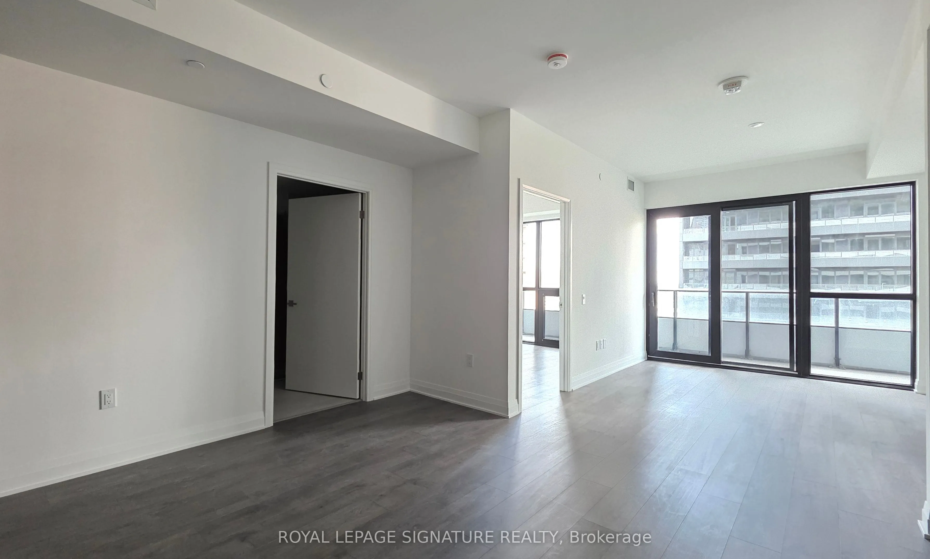 4015 The Exchange, #811