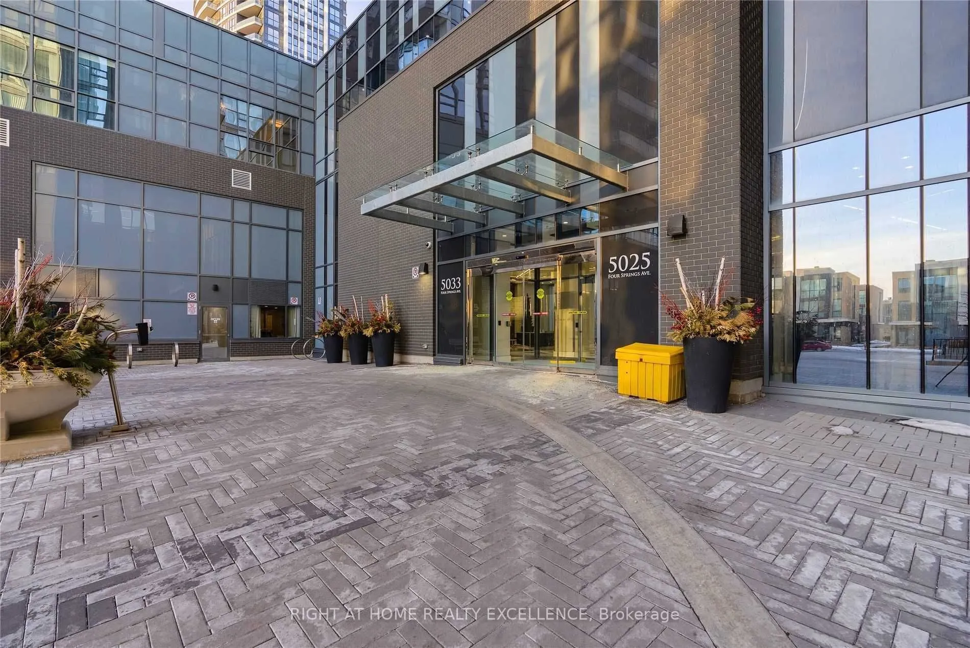 5025 Four Springs Avenue, #406