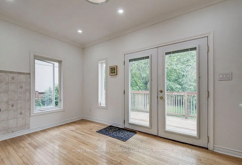 29 Roseland Drive